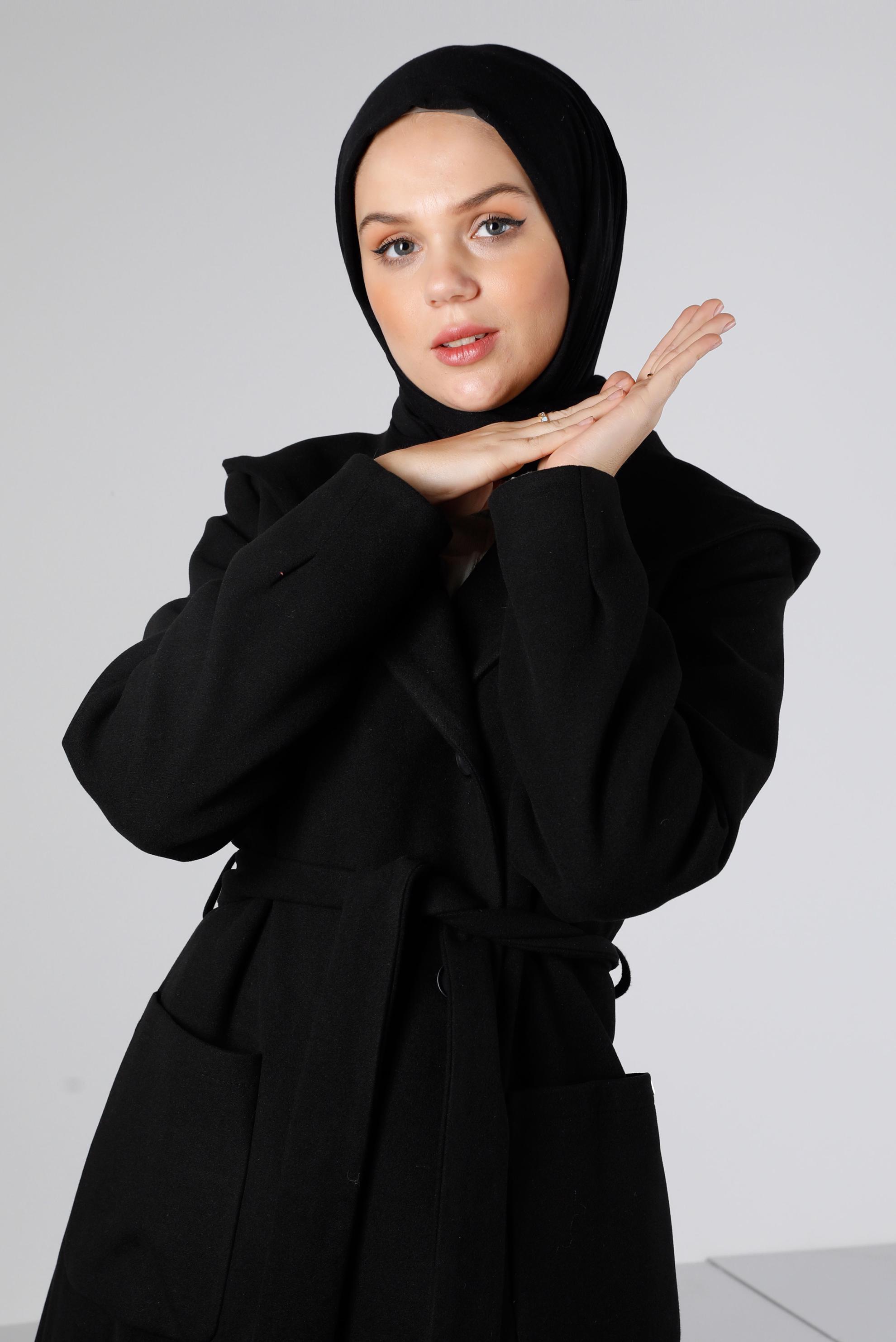 Tesettür giyim SİYAH KAPÜŞONLU CEPLİ KABAN 90351