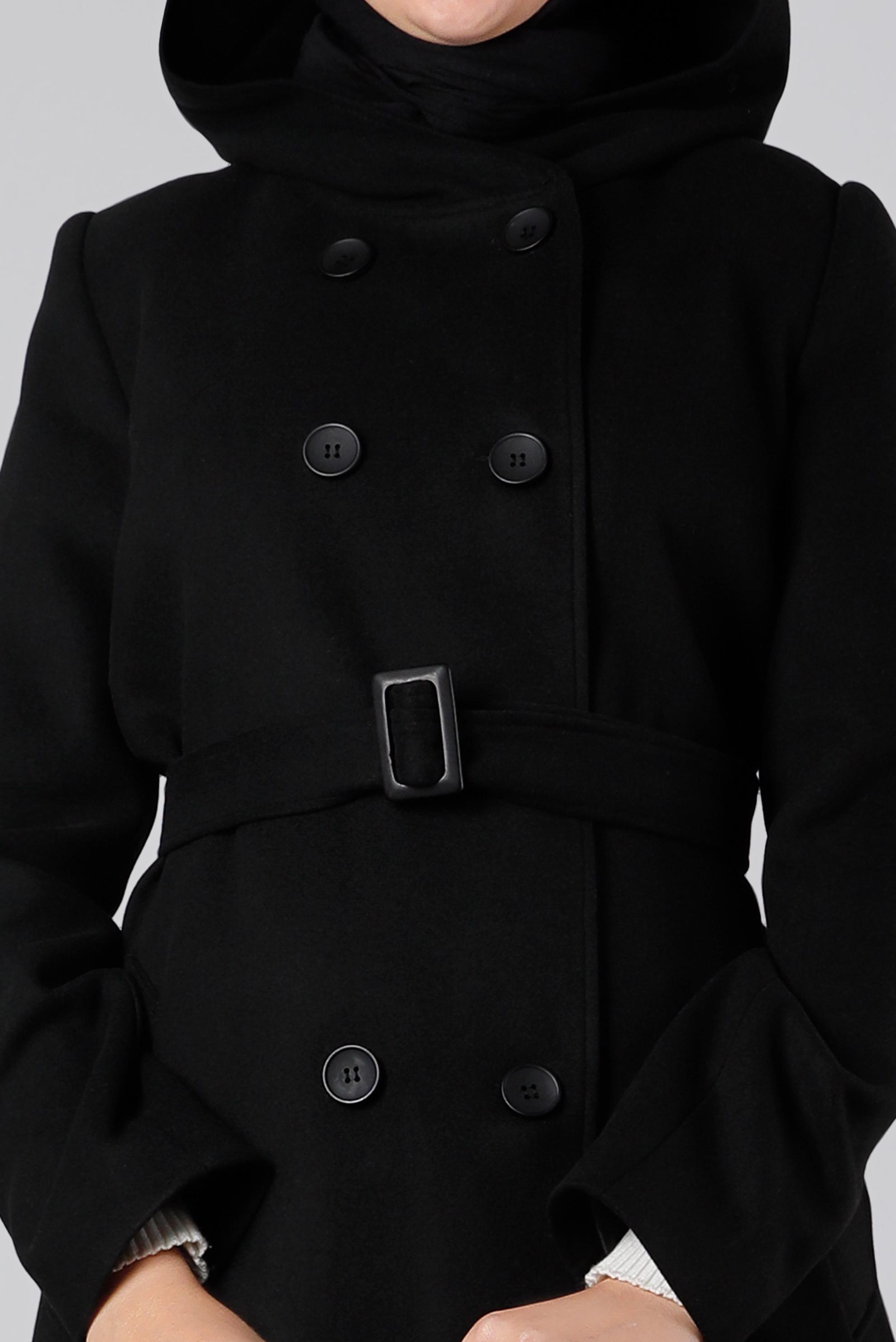 Tesettür giyim SİYAH KUŞAKLI KAPÜŞONLU KABAN 90352