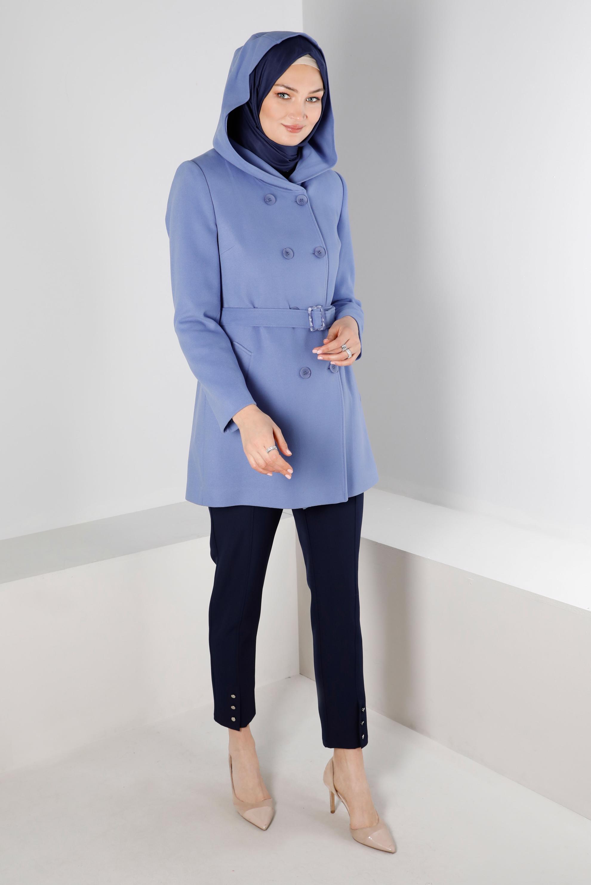 Tesettür giyim MAVİ KUŞAKLI KAPÜŞONLU KABAN 90352