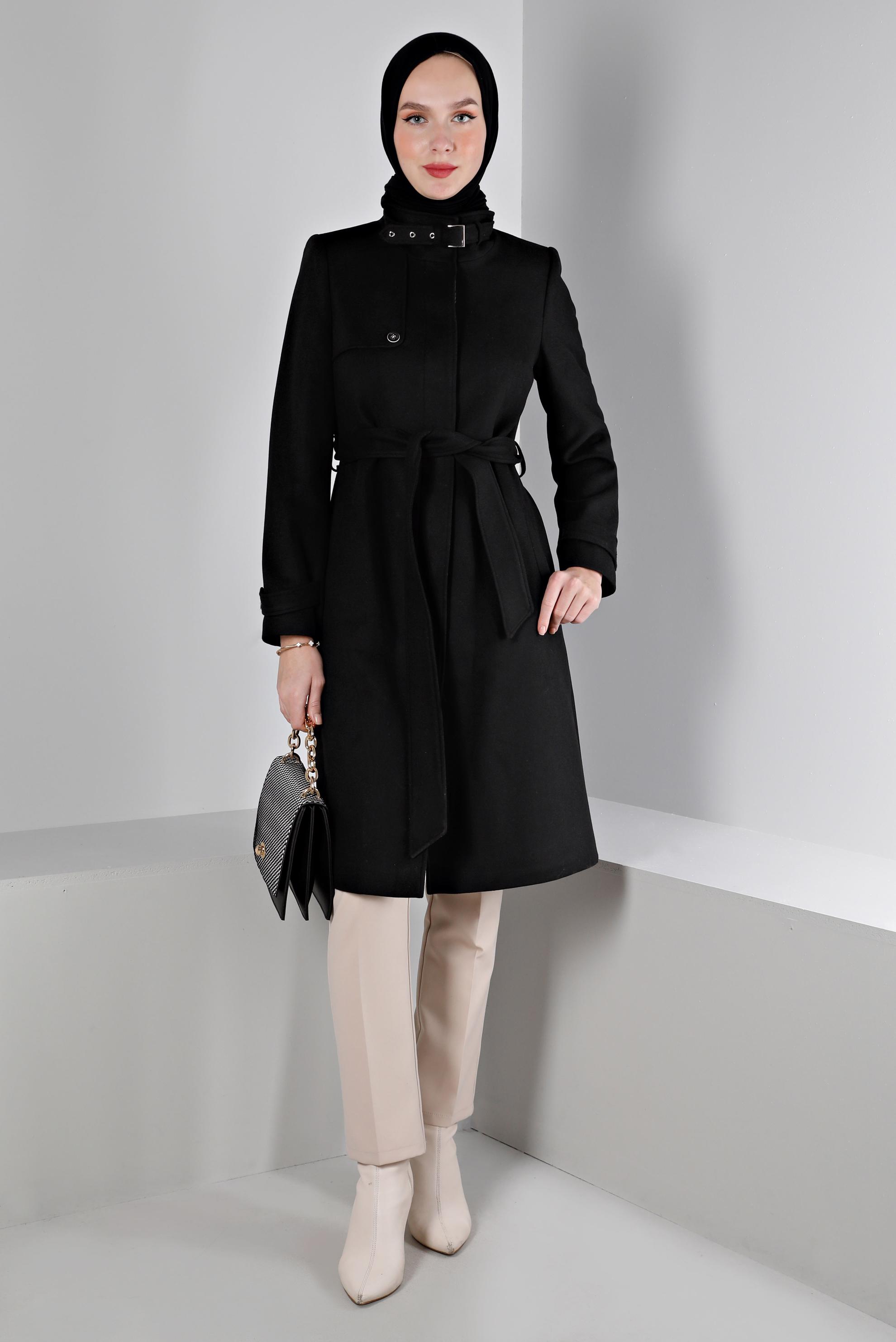 Tesettür giyim SİYAH YAKASI KEMER DETAYLI KABAN 90358 