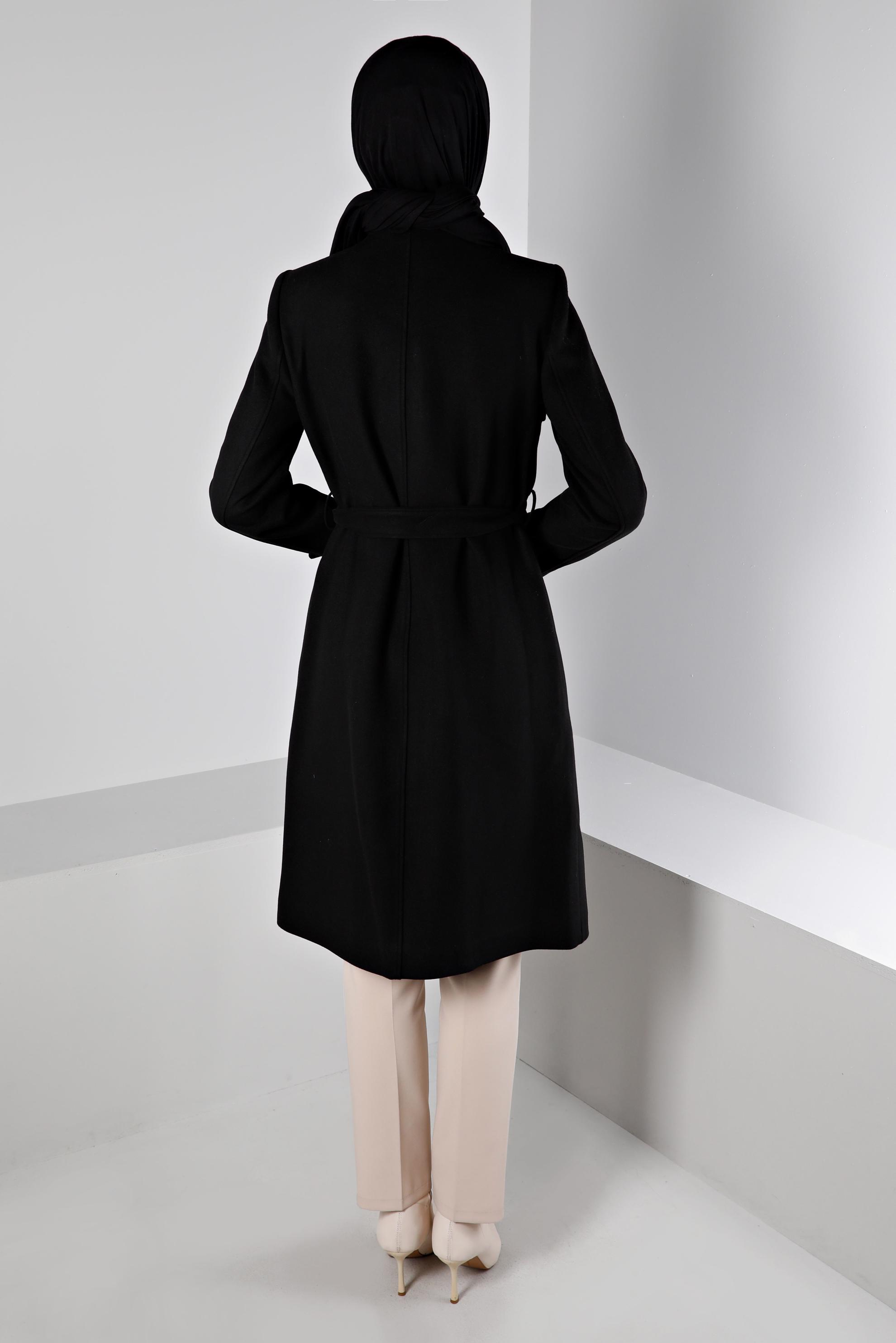 Tesettür giyim SİYAH YAKASI KEMER DETAYLI KABAN 90358 