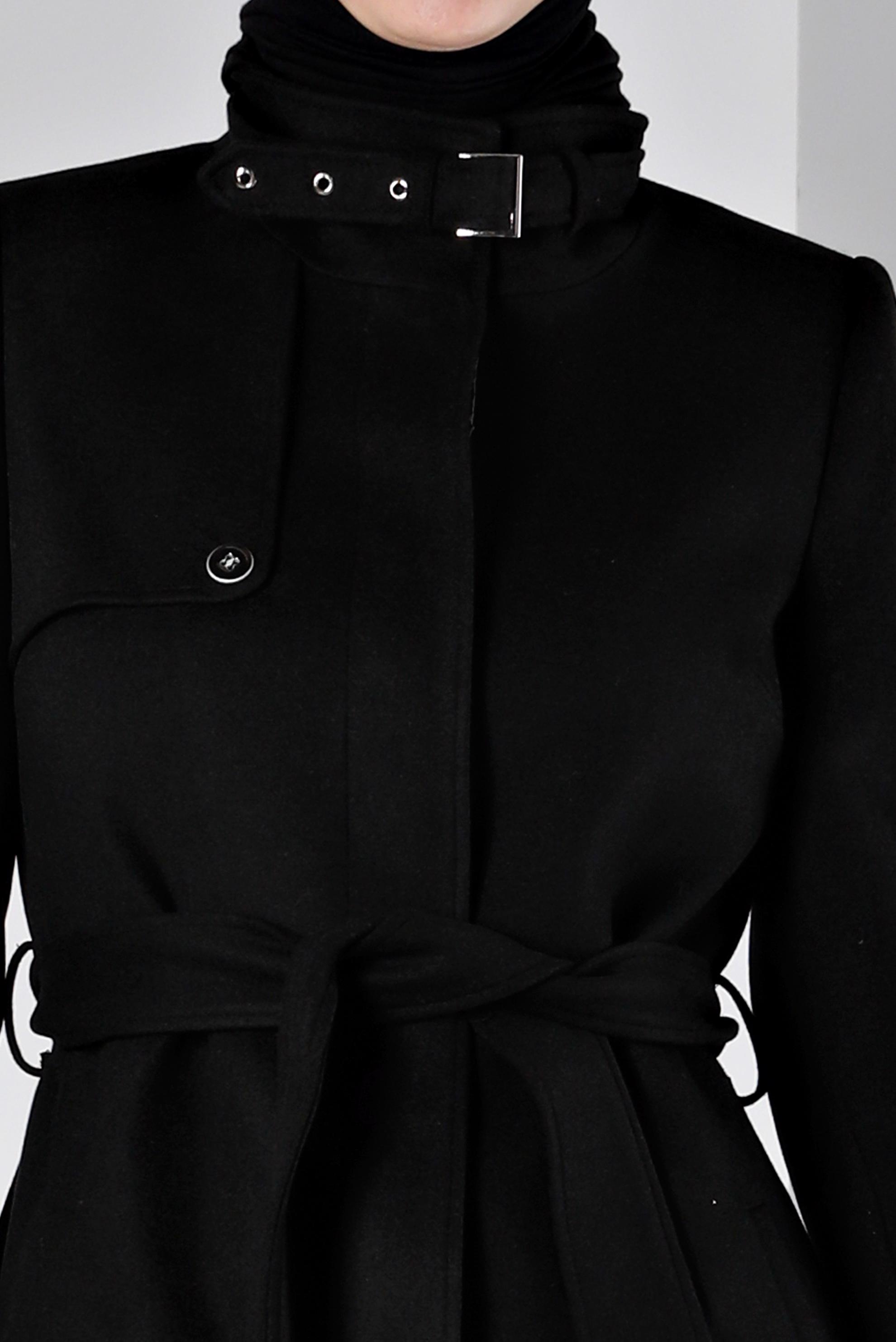 Tesettür giyim SİYAH YAKASI KEMER DETAYLI KABAN 90358 