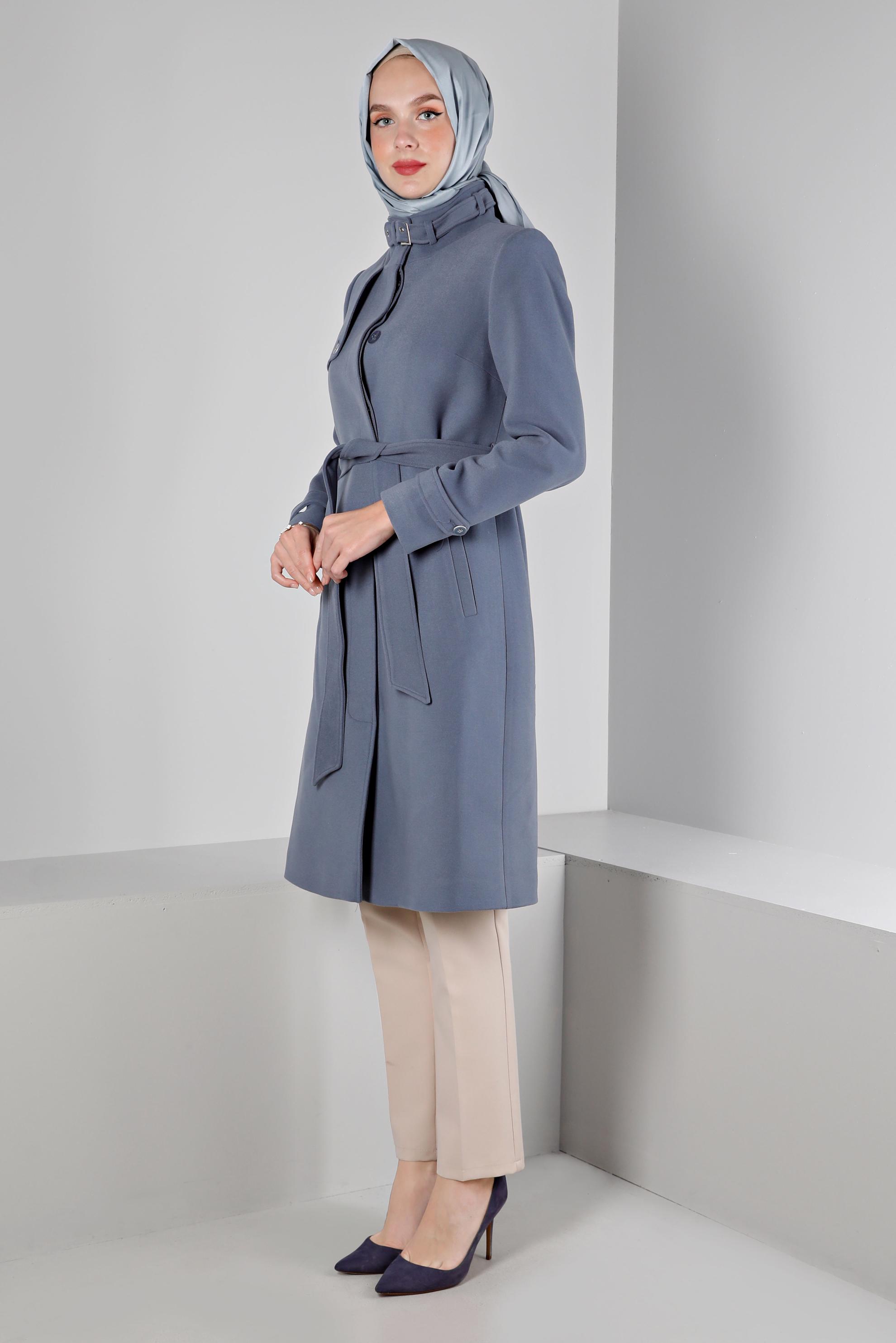 Tesettür giyim MAVİ YAKASI KEMER DETAYLI KABAN 90358 