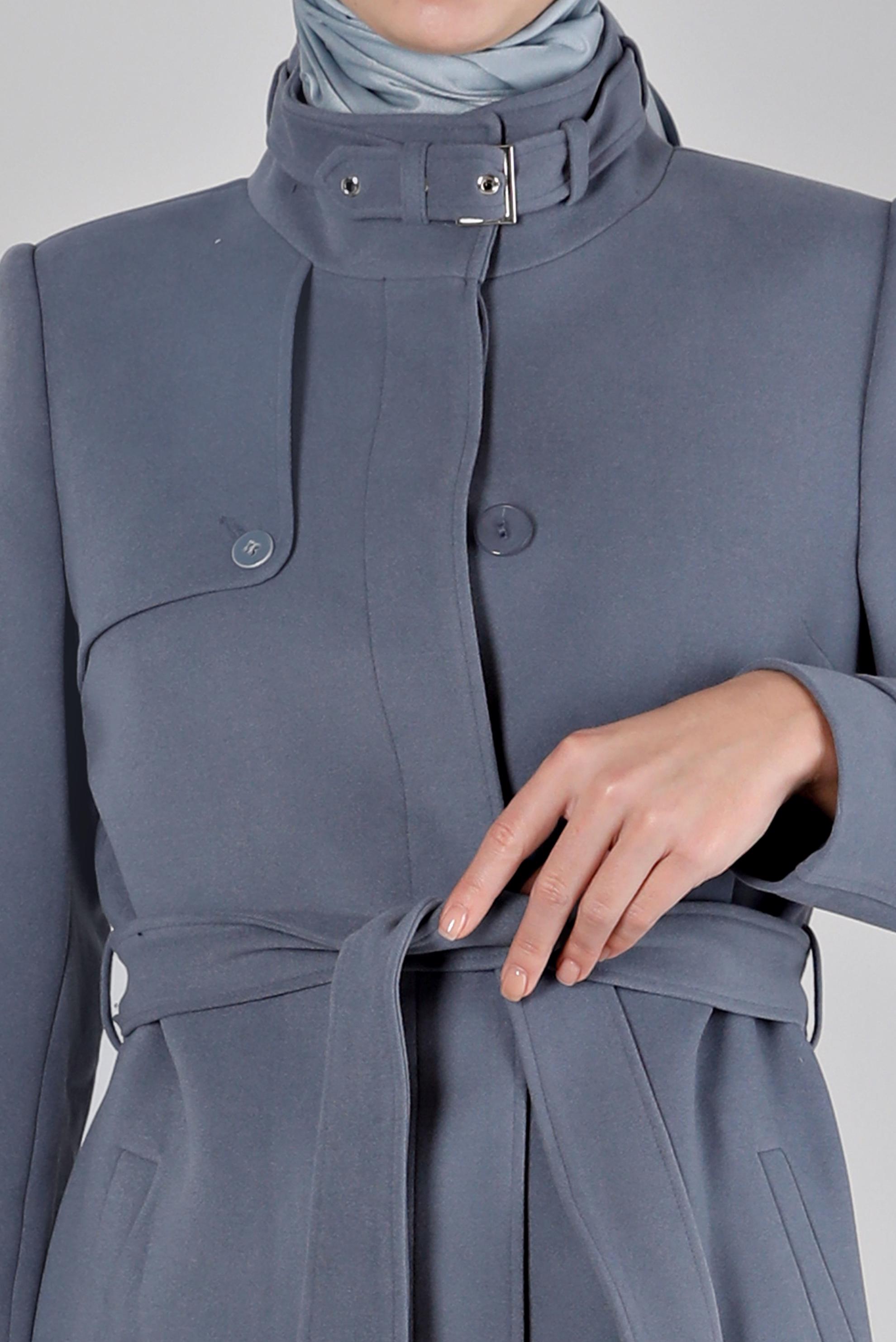 Tesettür giyim MAVİ YAKASI KEMER DETAYLI KABAN 90358 