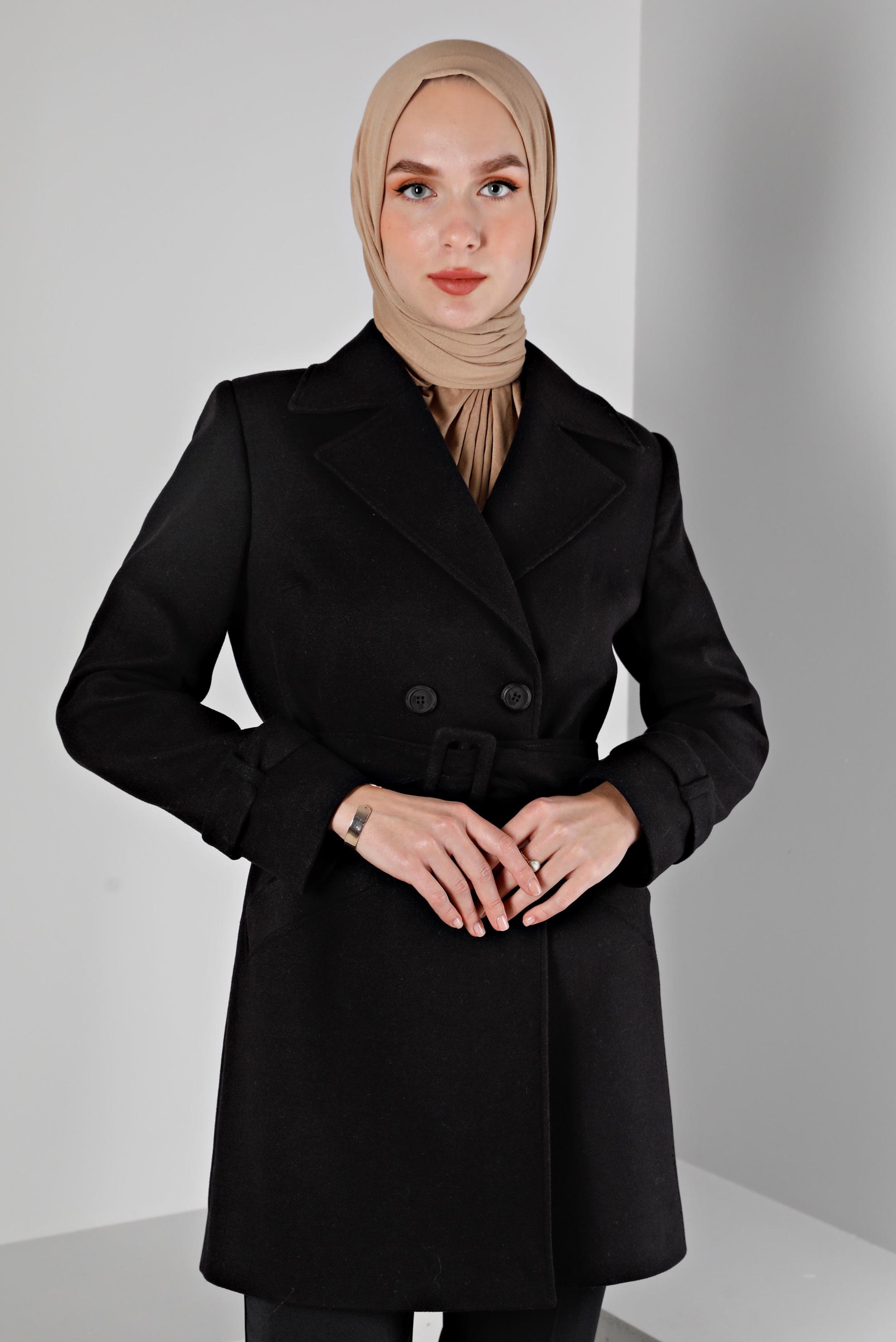 Tesettür giyim SİYAH KEMERLİ DÜĞMELİ KABAN 90359 