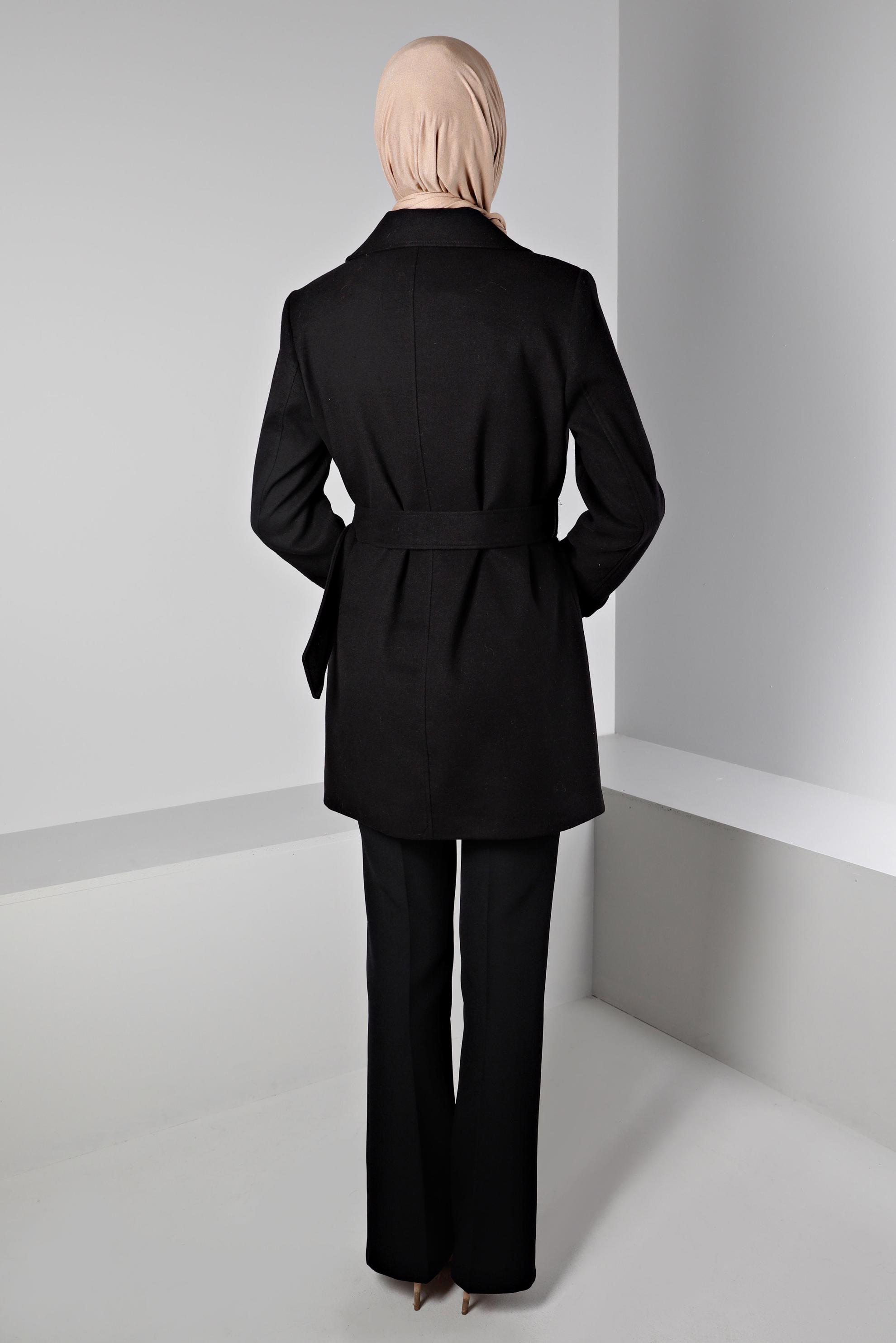 Tesettür giyim SİYAH KEMERLİ DÜĞMELİ KABAN 90359 