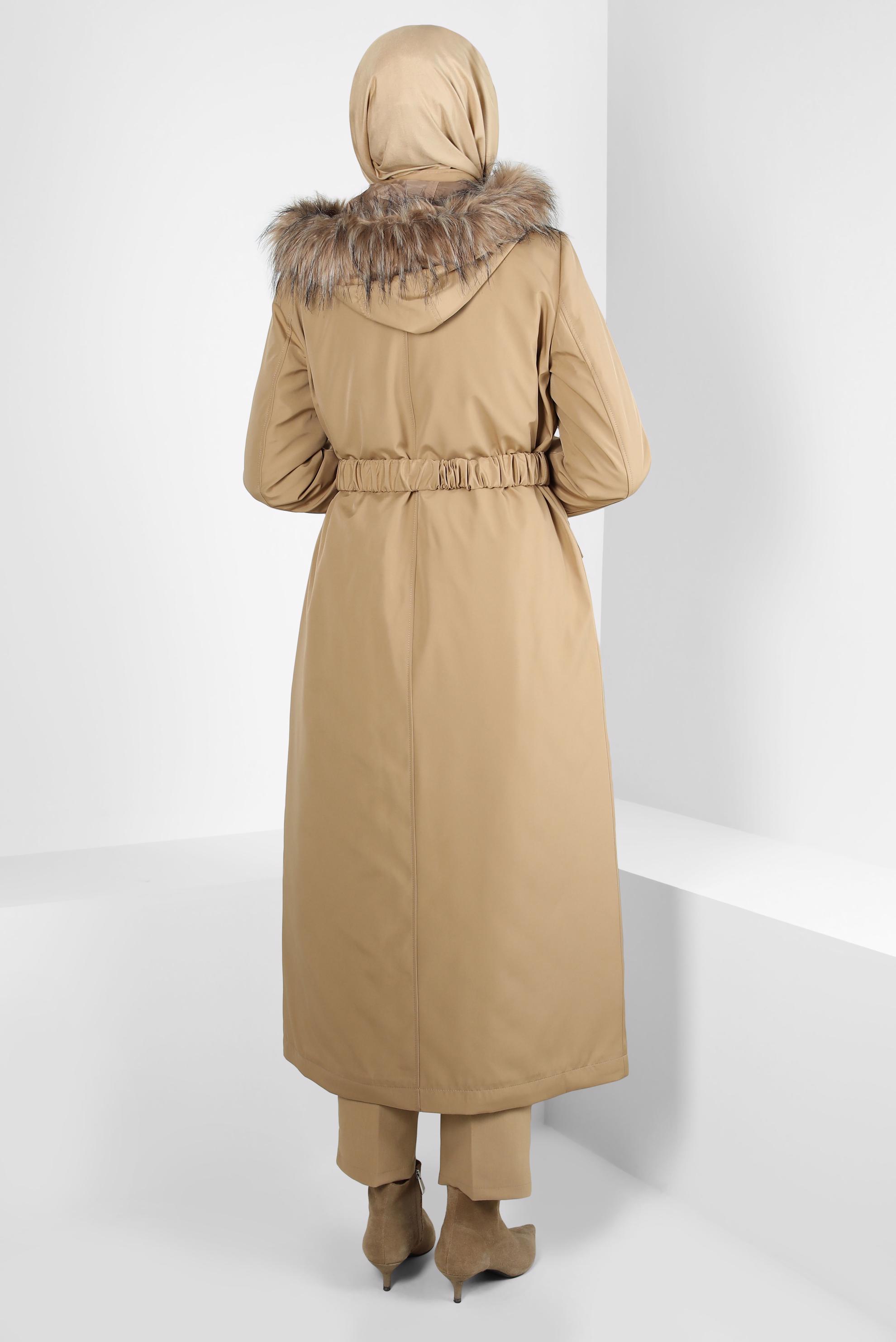 Tesettür giyim KAHVE KAPÜŞONU KÜRKLÜ PARKA 90370