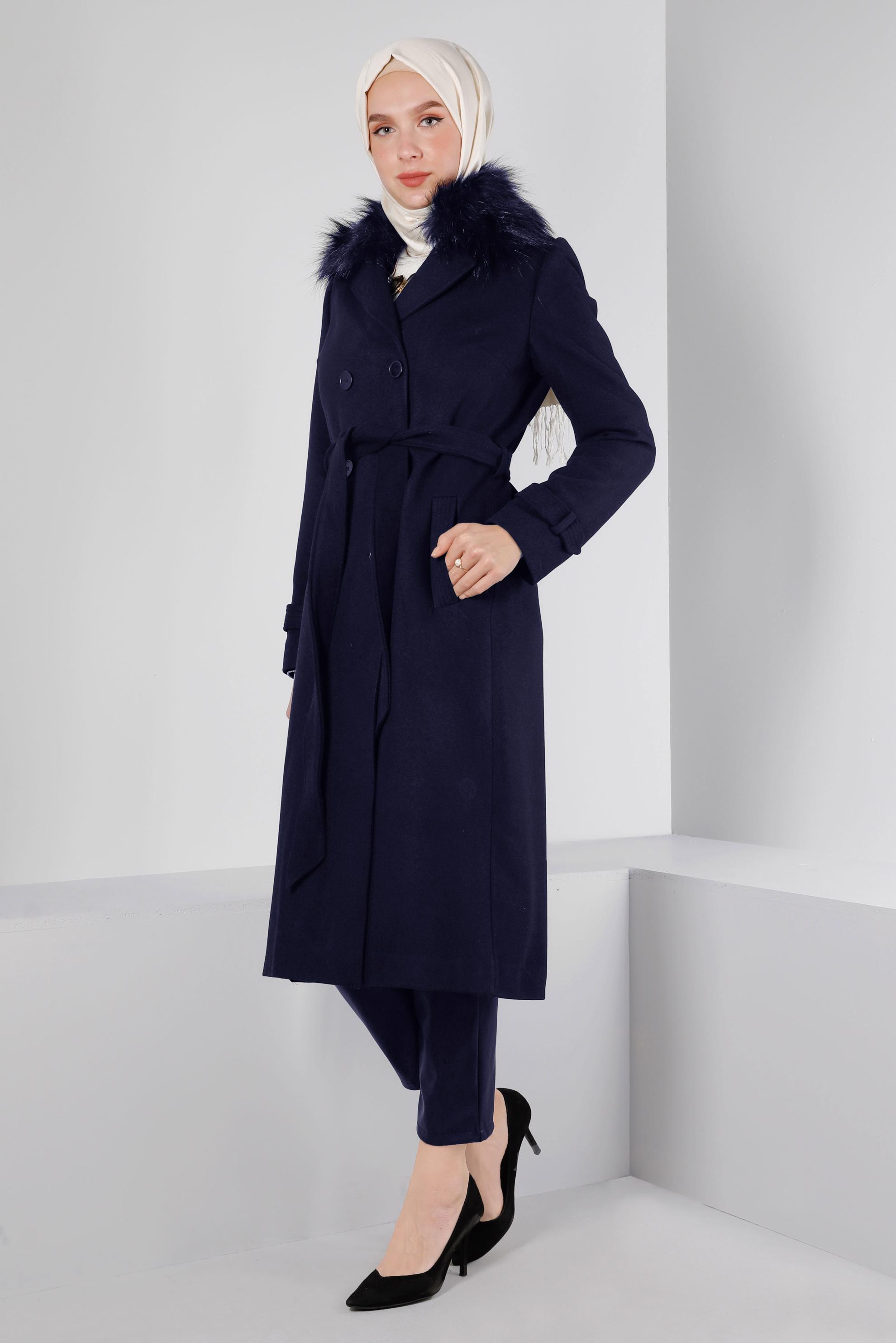 Tesettür giyim LACİVERT KÜRK DETAYLI KUŞAKLI KABAN 90375	
