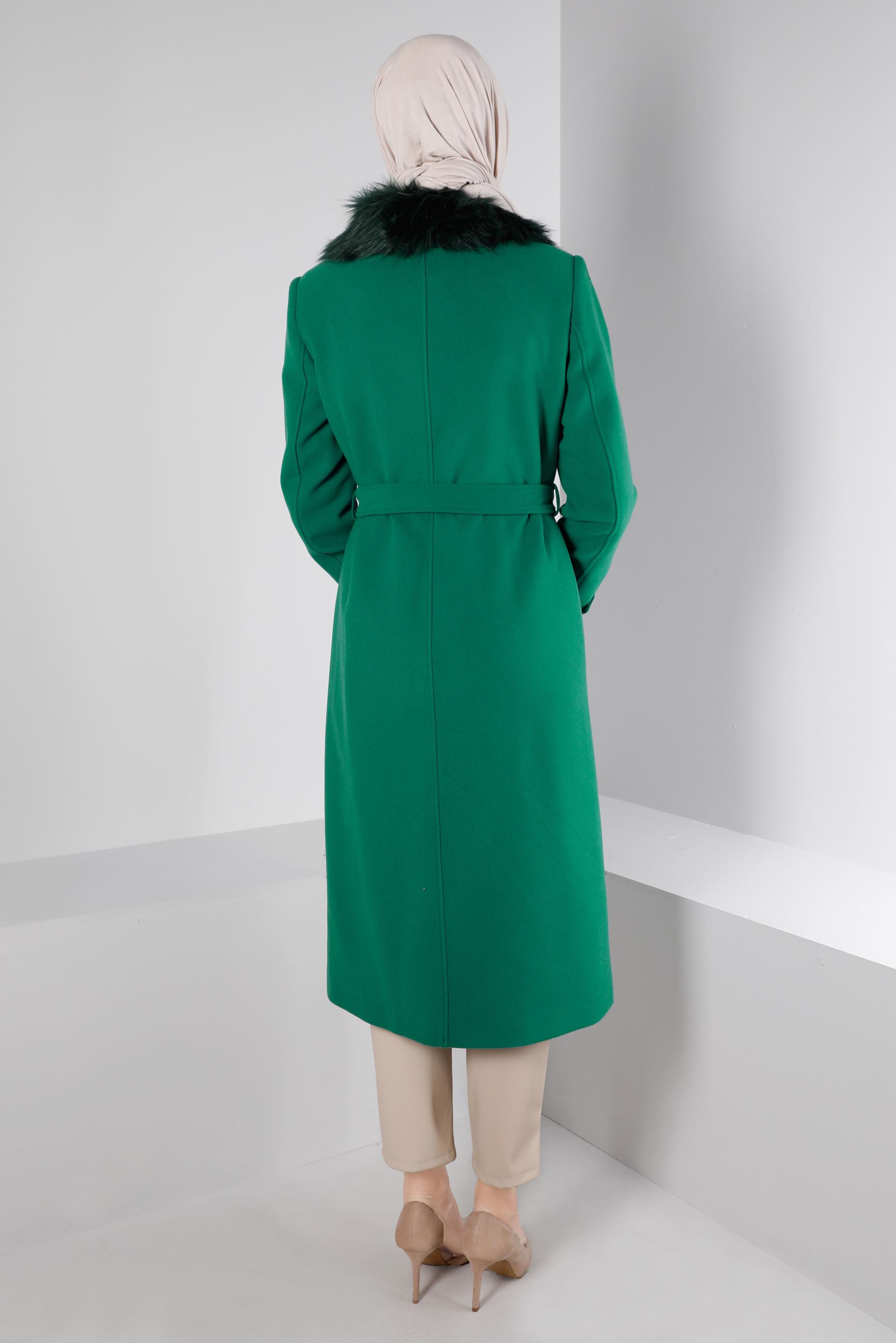 Tesettür giyim YEŞİL KÜRK DETAYLI KUŞAKLI KABAN 90375	