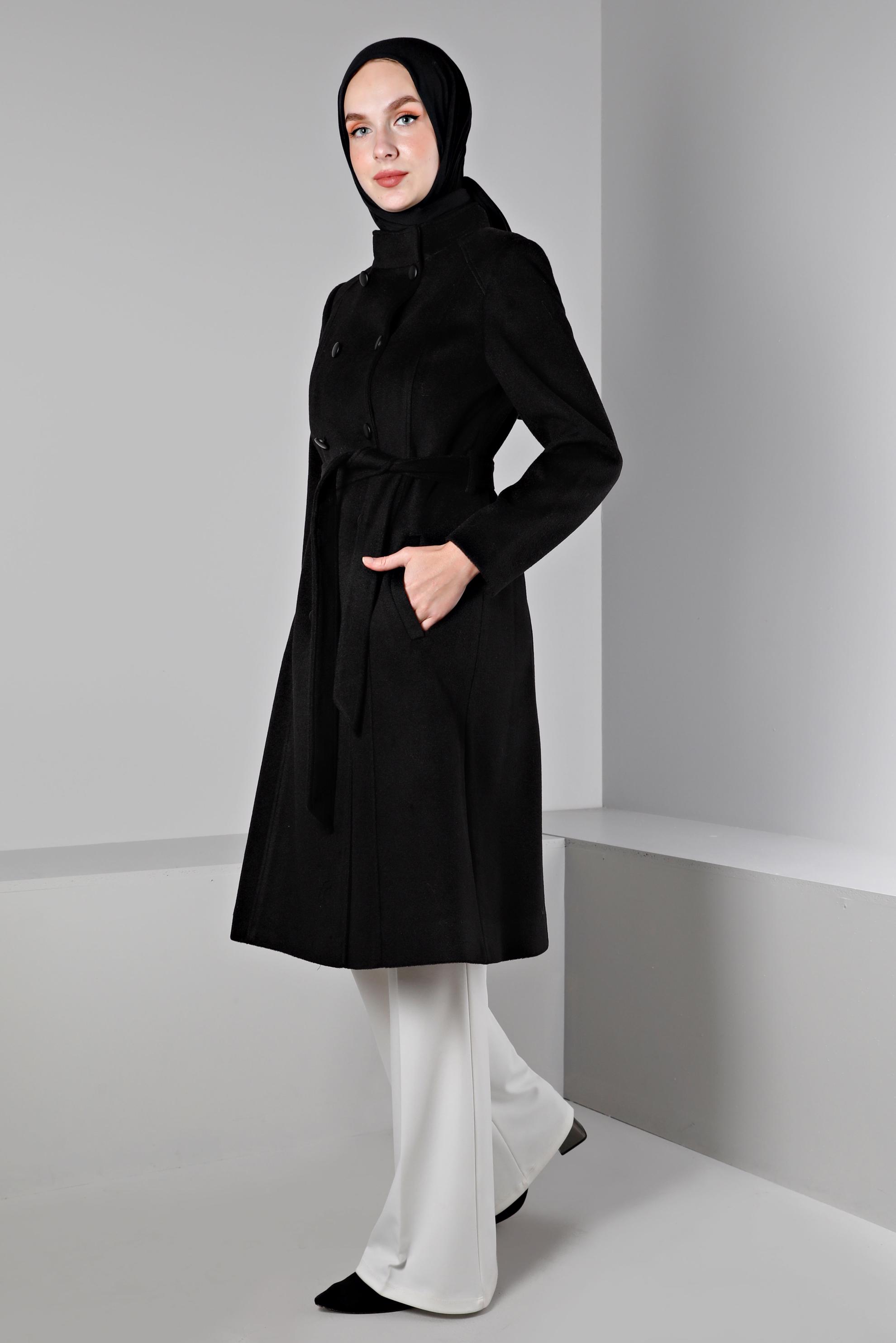 Tesettür giyim SİYAH DÜĞMELİ KUŞAKLI KABAN 90376 