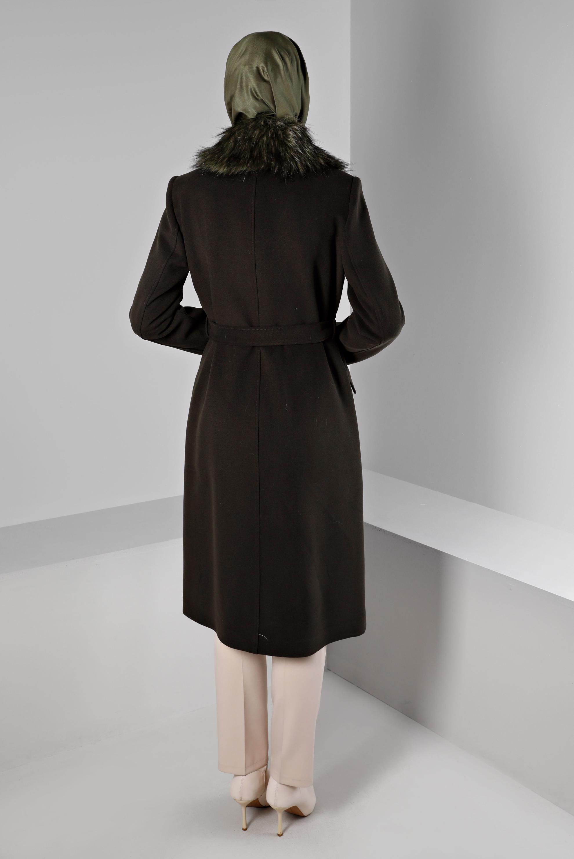 Tesettür giyim HAKİ KÜRKLÜ KUŞAKLI KABAN 90377