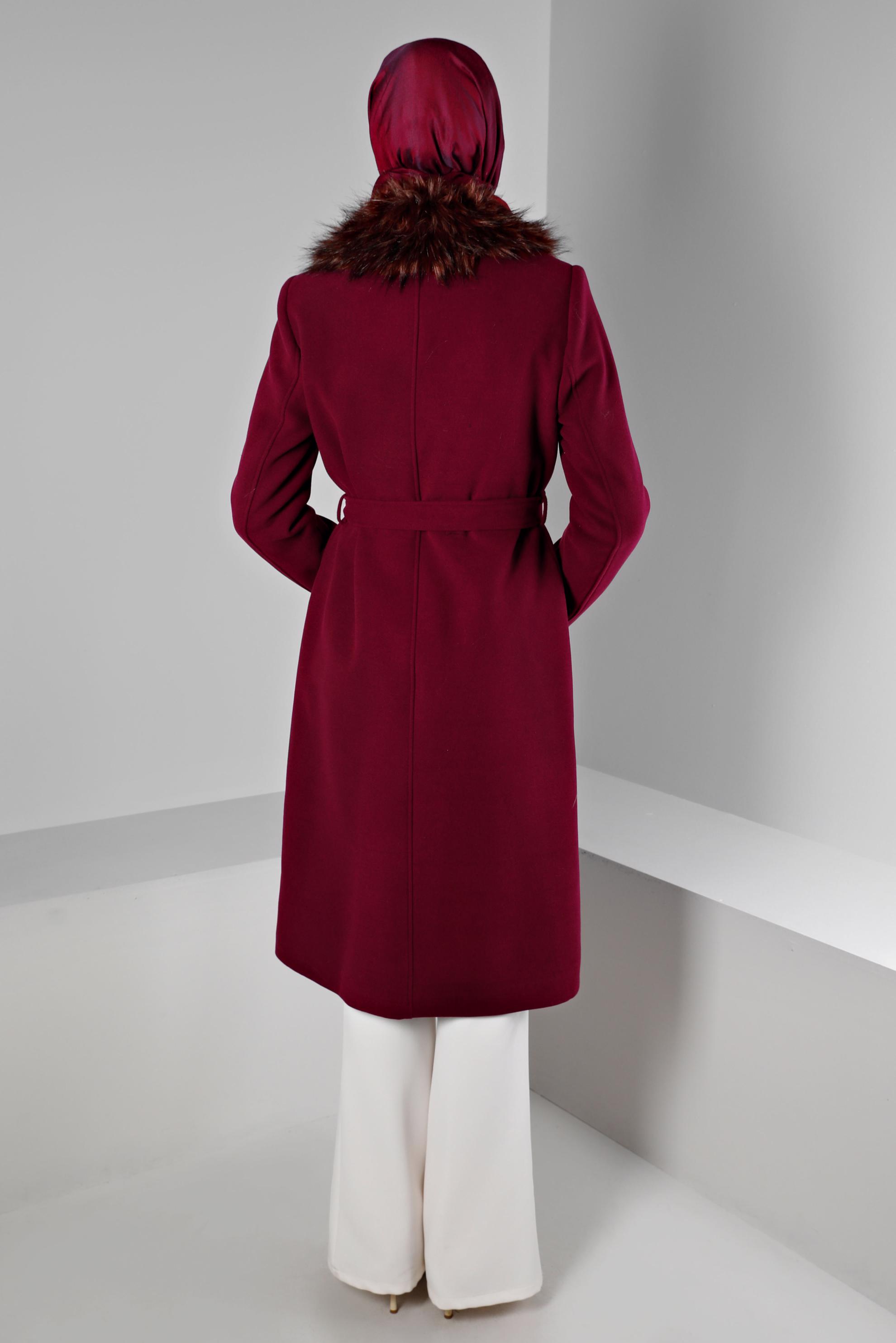 Vêtements hijab PRUNE MANTEAU FOURRÉ AVEC CEINTURE 90377