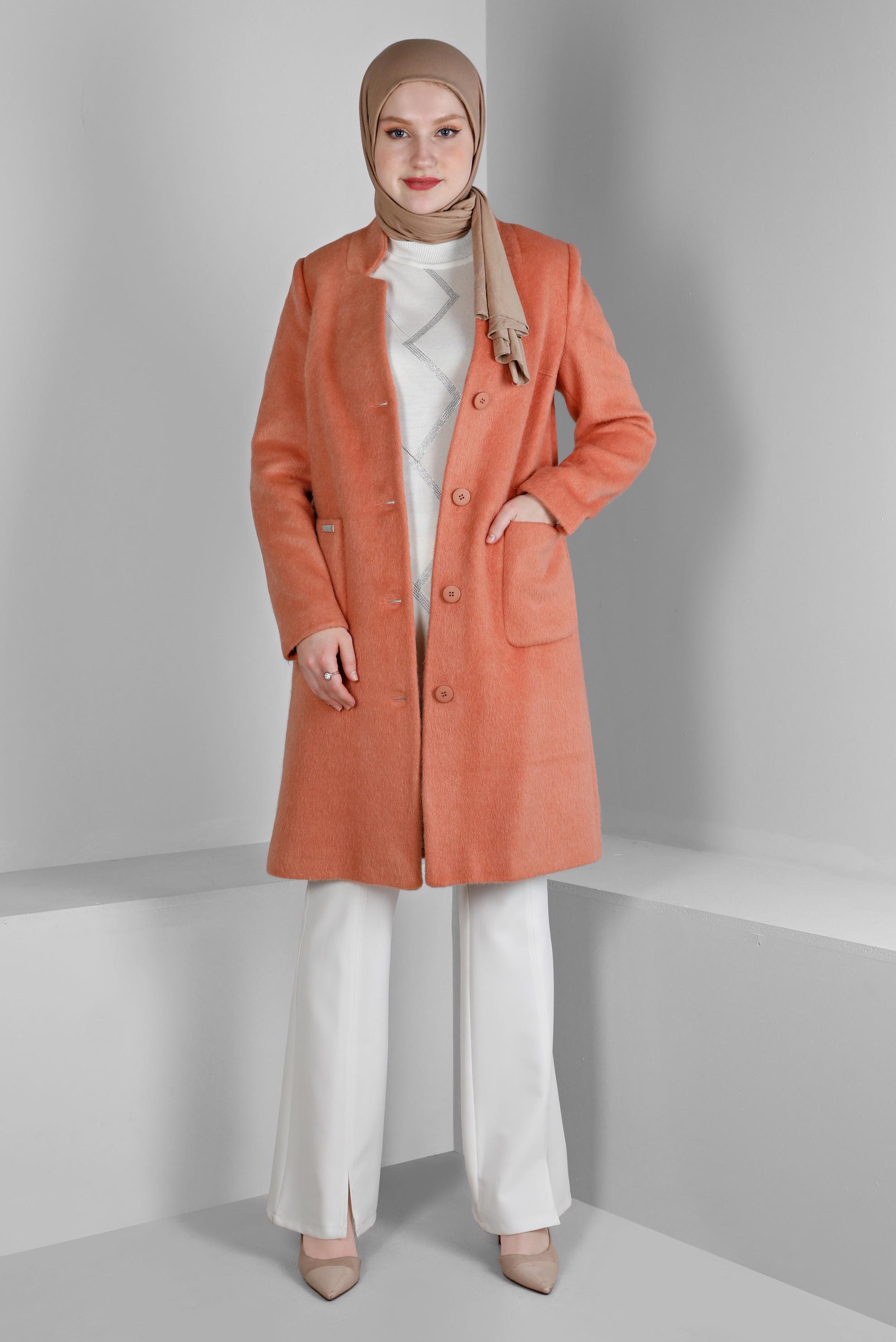 Tesettür giyim PEMBE TÜYLÜ DÜĞMELİ CEP DETAYLI KABAN 90380