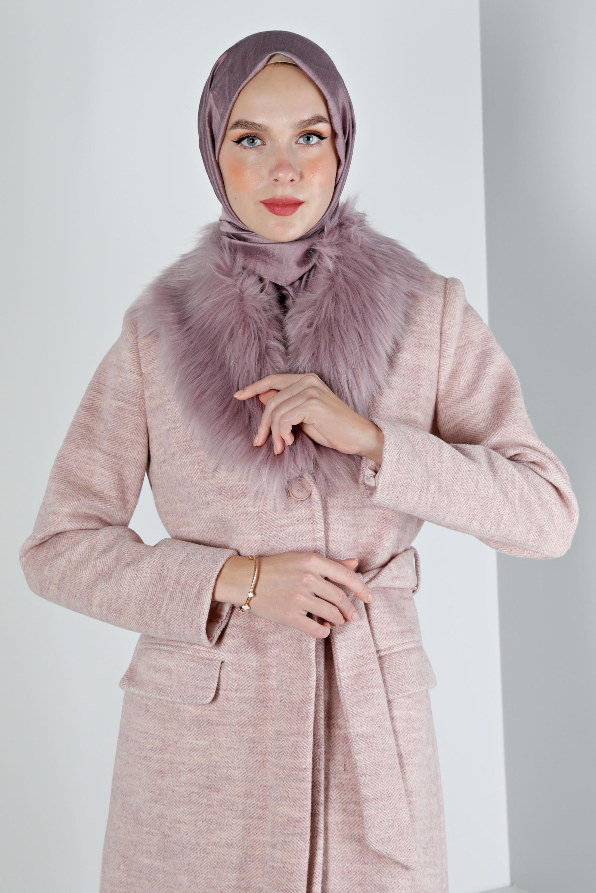 Tesettür giyim PUDRA DÜĞMELİ KÜRKLÜ KABAN 90383