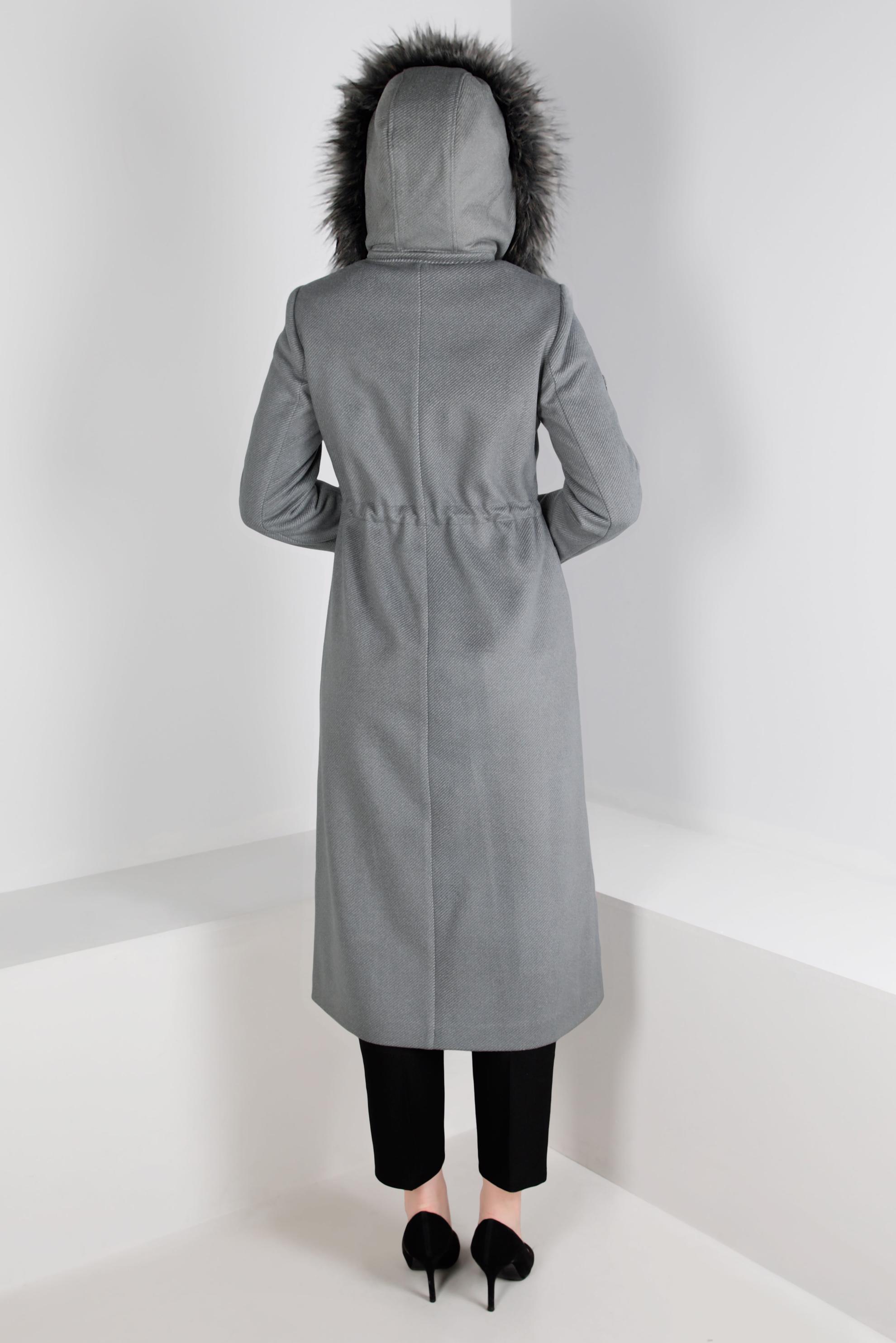 Tesettür giyim GRİ KAPÜŞONU KÜRKLÜ CEPLİ KABAN 90392 