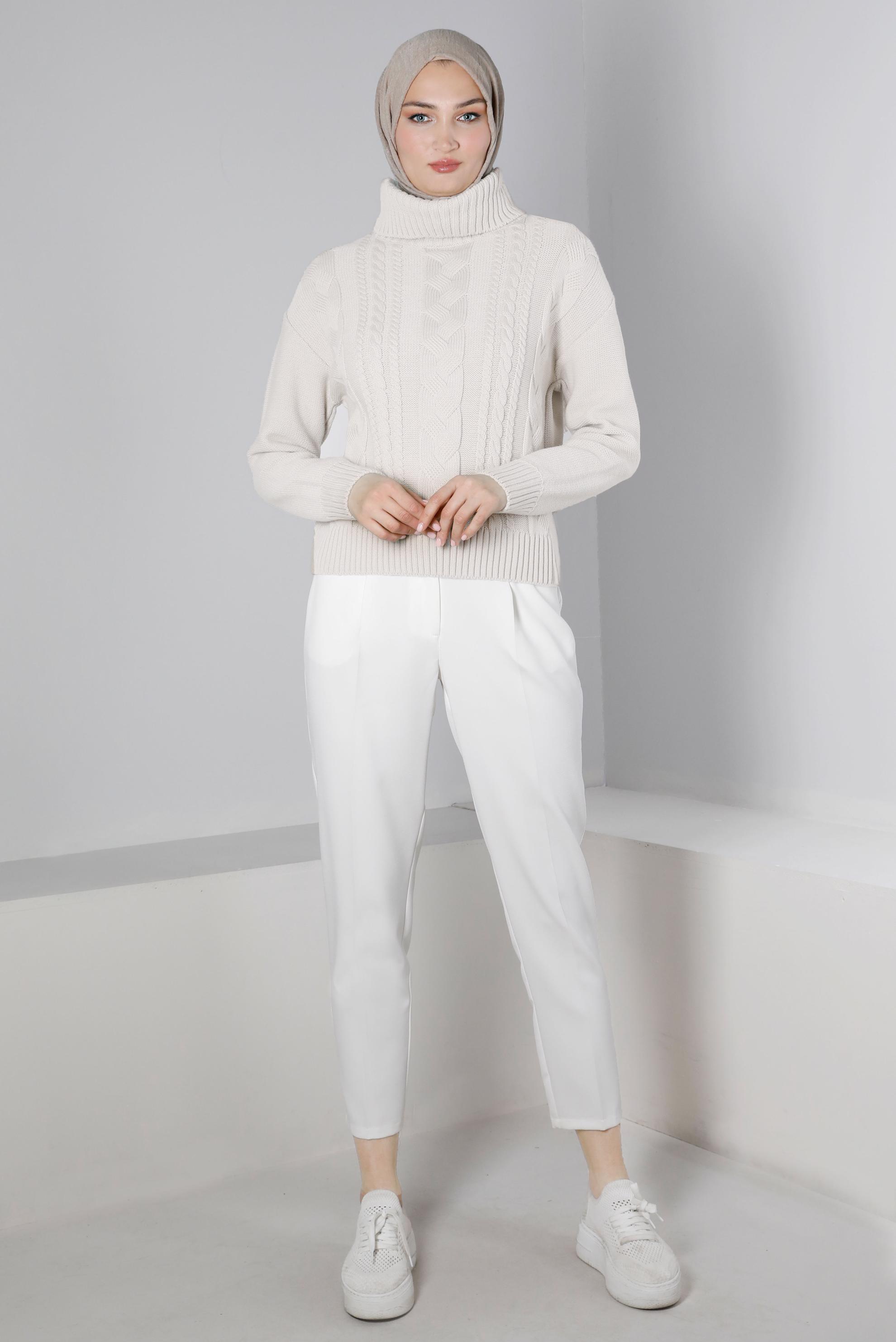 Tesettür giyim BEYAZ BOĞAZLI ÖRGÜ DETAYLI TRİKO KAZAK 43134 