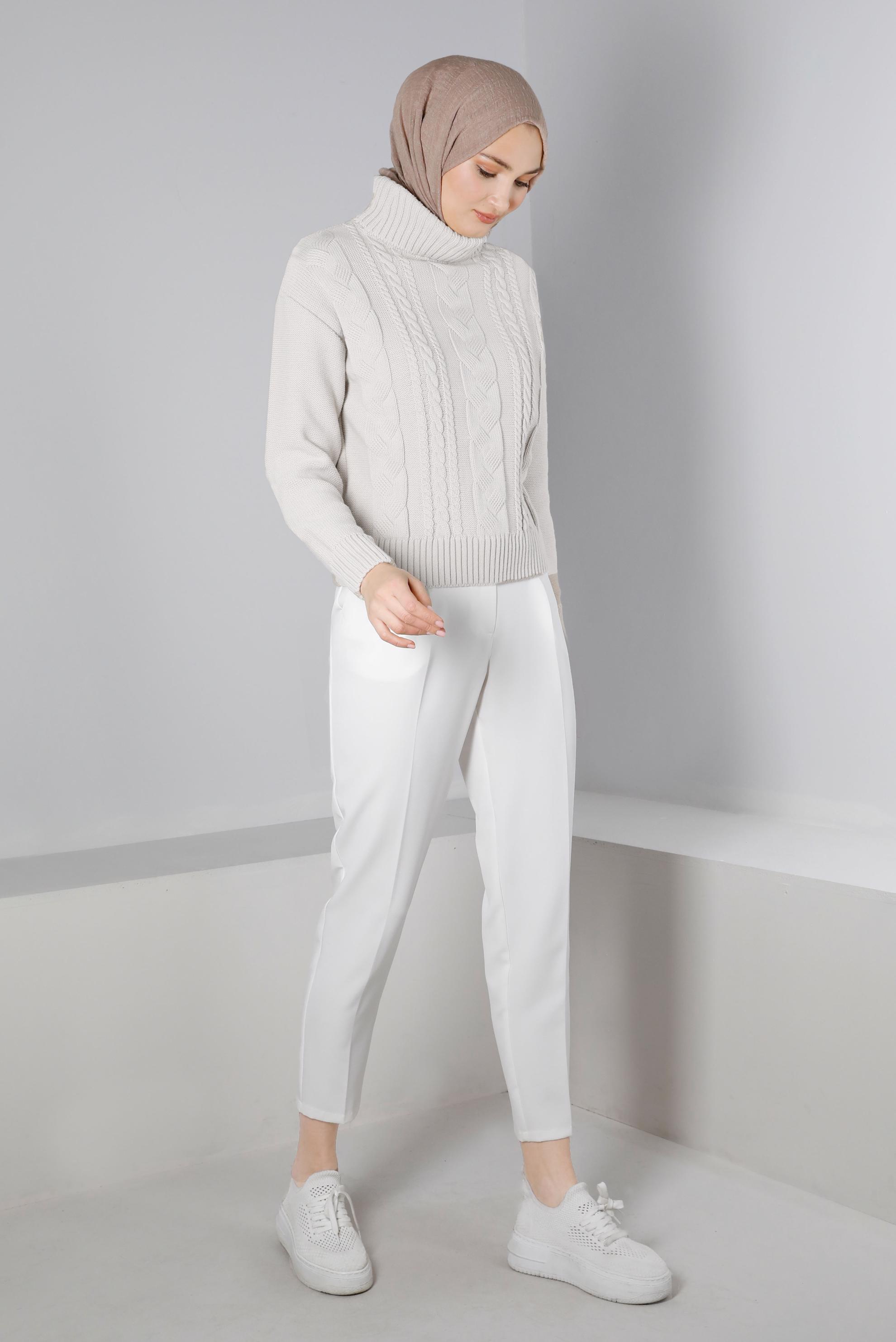 Tesettür giyim BEYAZ BOĞAZLI ÖRGÜ DETAYLI TRİKO KAZAK 43134 