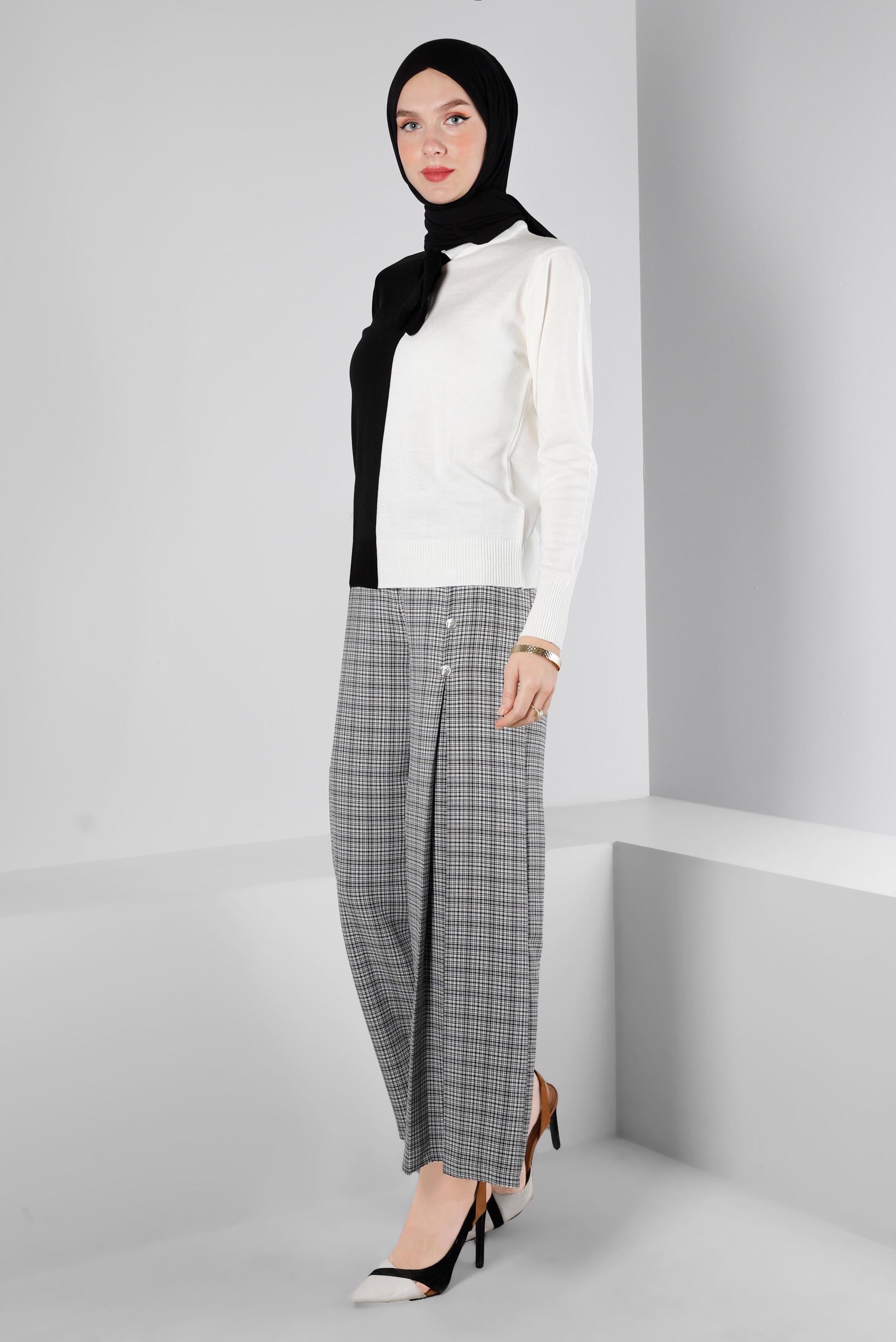 Tesettür giyim SİYAH YAKASI BAĞLAMALI İKİ RENK TRİKO KAZAK 43187