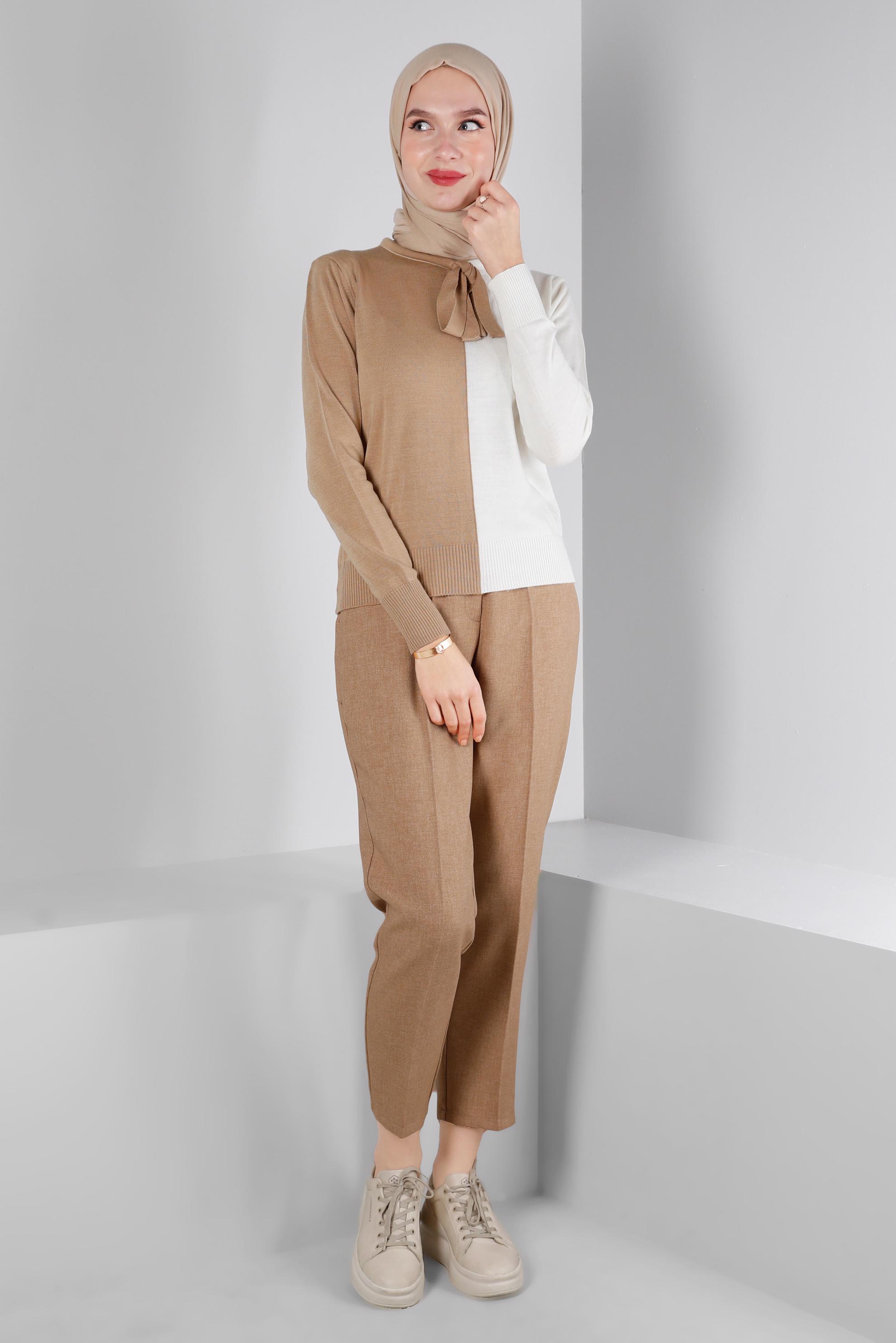 Tesettür giyim KAHVE YAKASI BAĞLAMALI İKİ RENK TRİKO KAZAK 43187