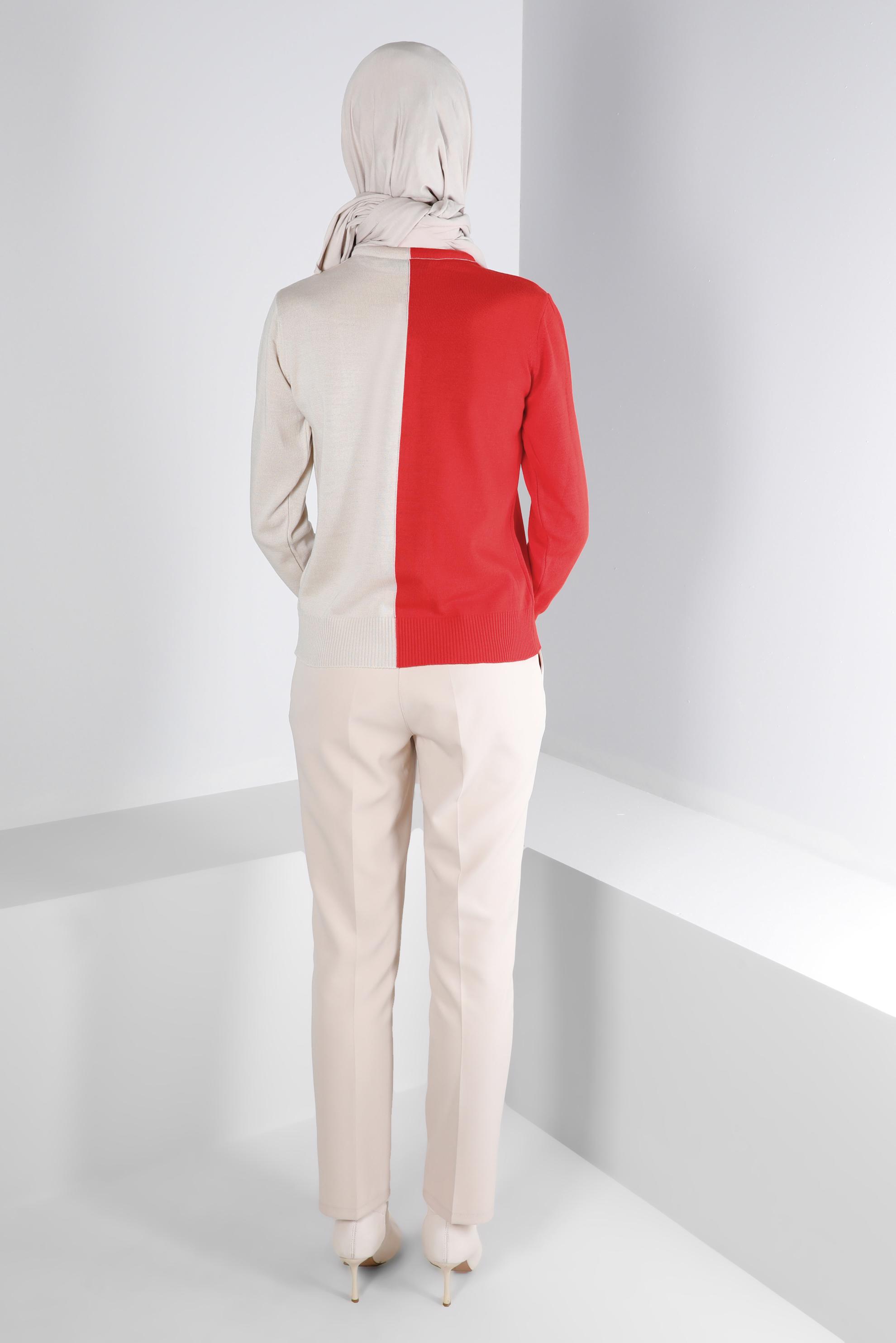 Tesettür giyim KIRMIZI YAKASI BAĞLAMALI İKİ RENK TRİKO KAZAK 43187