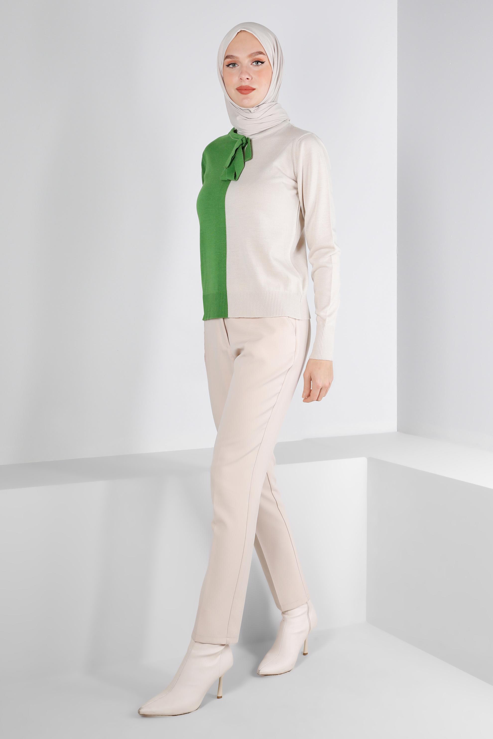 Tesettür giyim YEŞİL YAKASI BAĞLAMALI İKİ RENK TRİKO KAZAK 43187