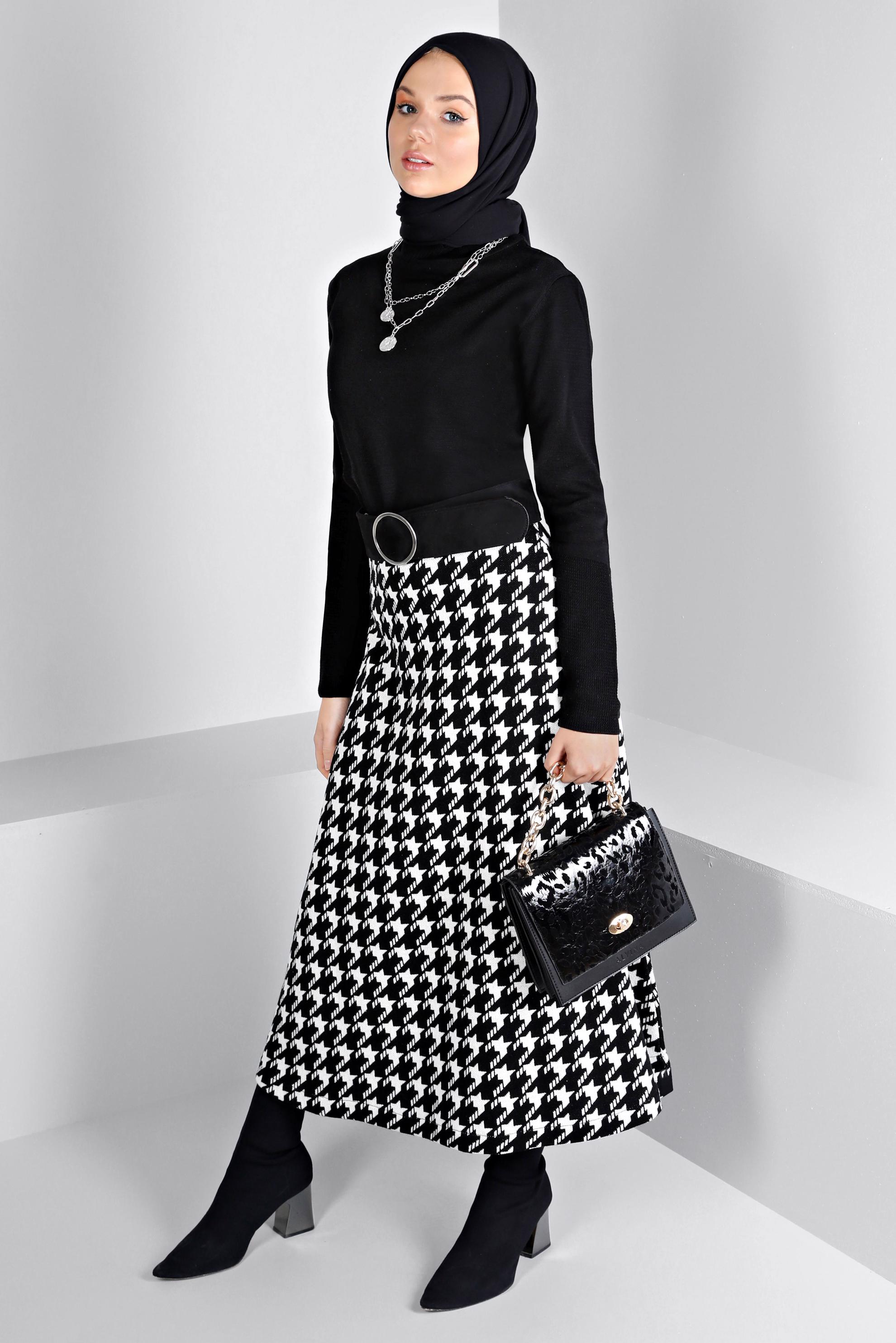 Hijab clothing BLACK KNITWEAR SWEATER WITH PATTERNED CUFFS 43189