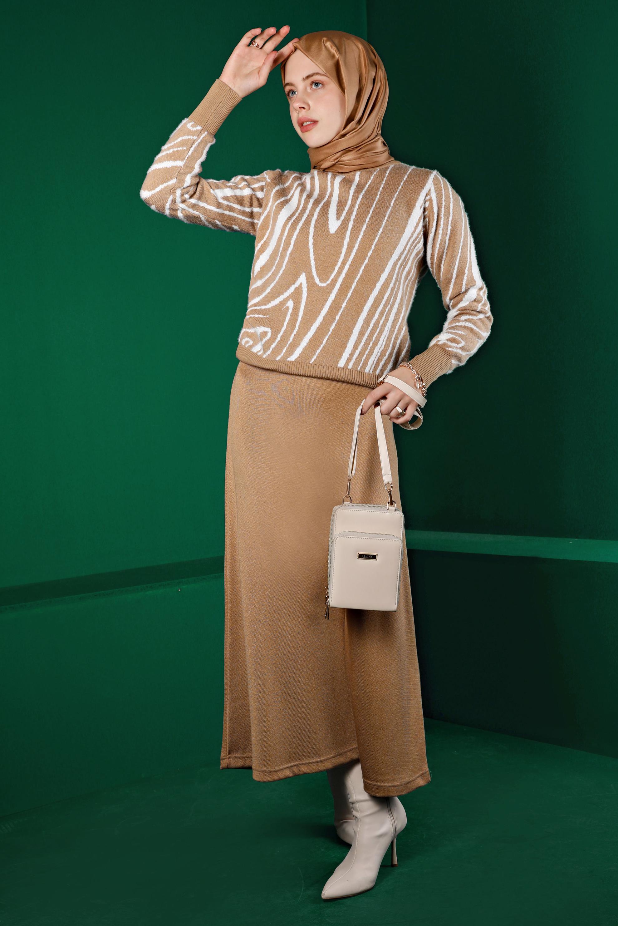 Tesettür giyim KAHVE BALIKÇI YAKA DESENLİ TRİKO KAZAK 43191 