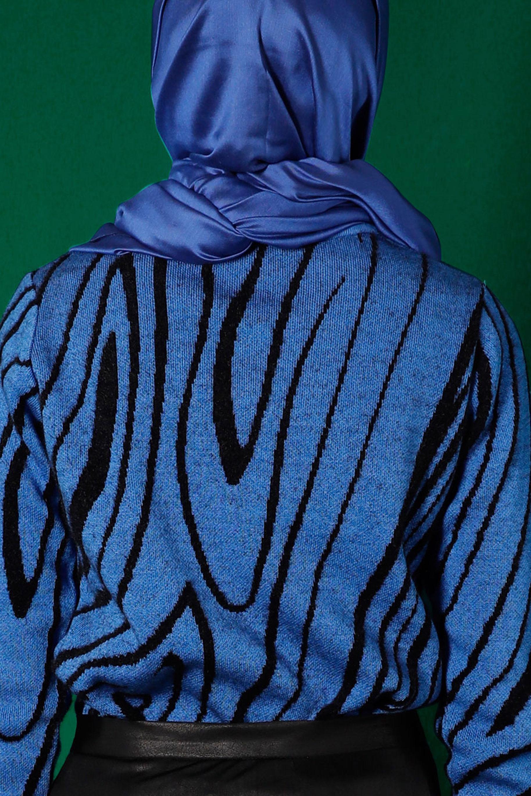 Tesettür giyim MAVİ BALIKÇI YAKA DESENLİ TRİKO KAZAK 43191 