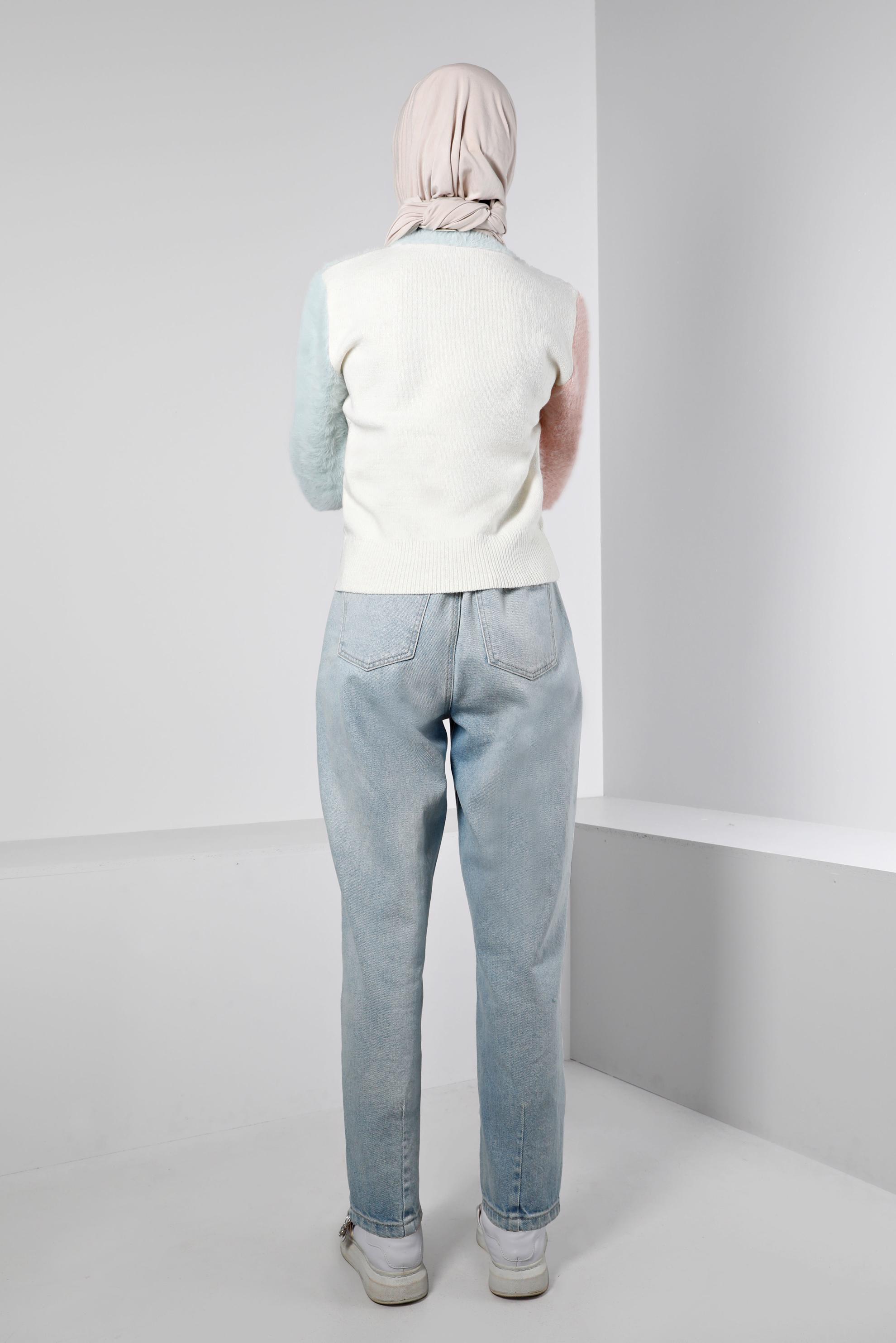 Tesettür giyim BEJ RENK BLOKLU TÜYLÜ TRİKO KAZAK 43242 