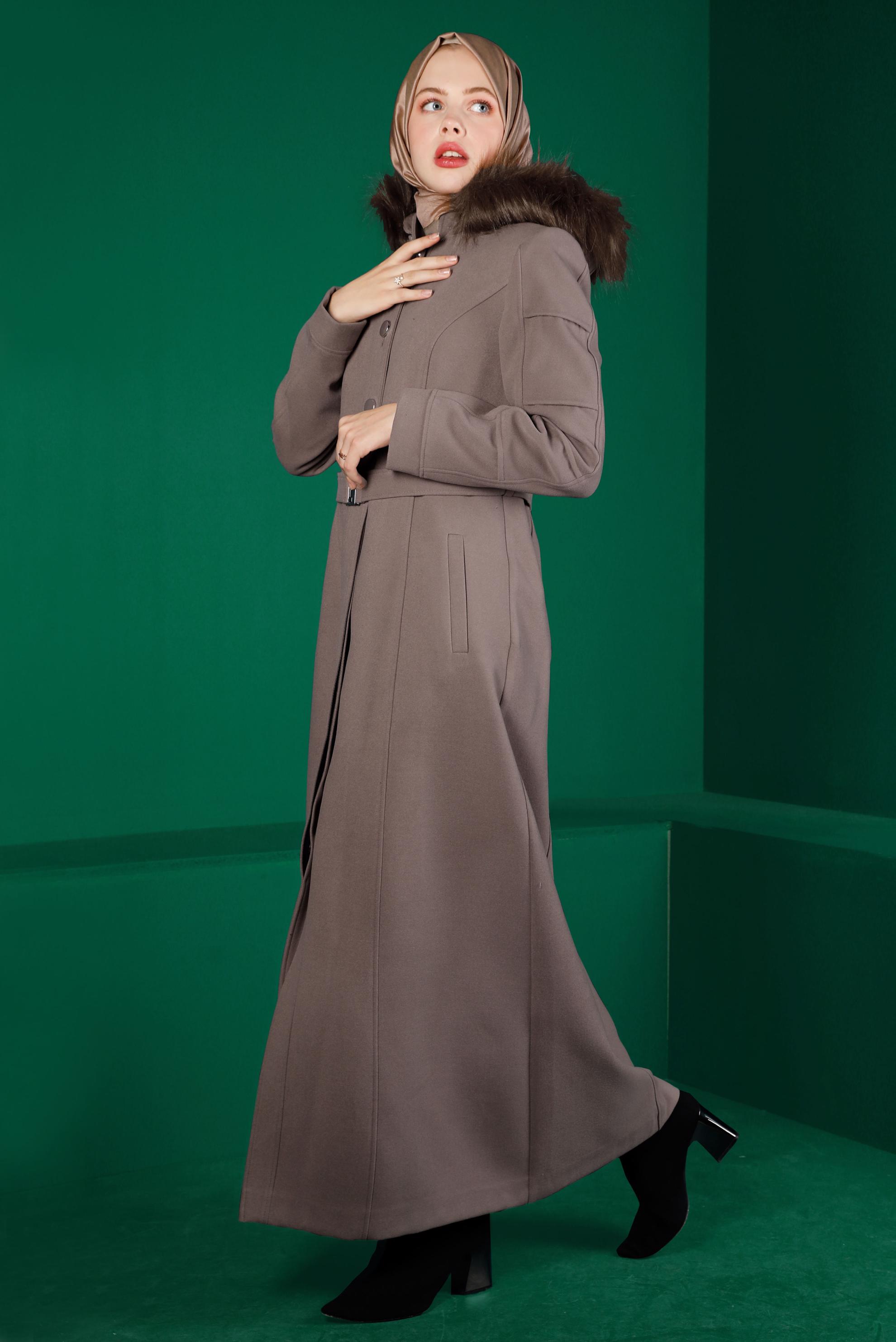 Tesettür giyim VİZON KEMERLİ DÜĞMELİ MANTO 90276 