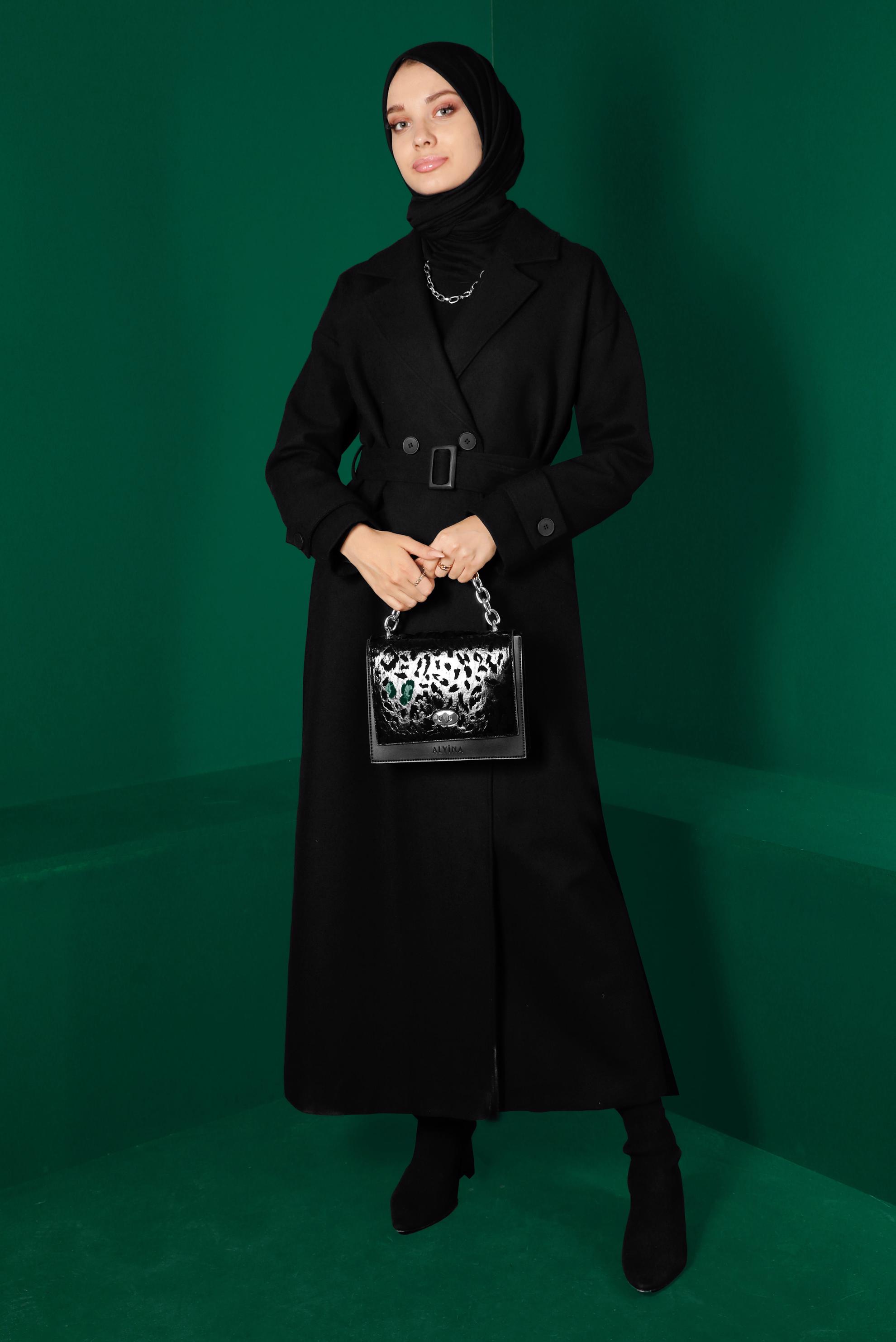 Tesettür giyim SİYAH KUŞAKLI DÜĞMELİ UZUN KAŞE MANTO 90300 