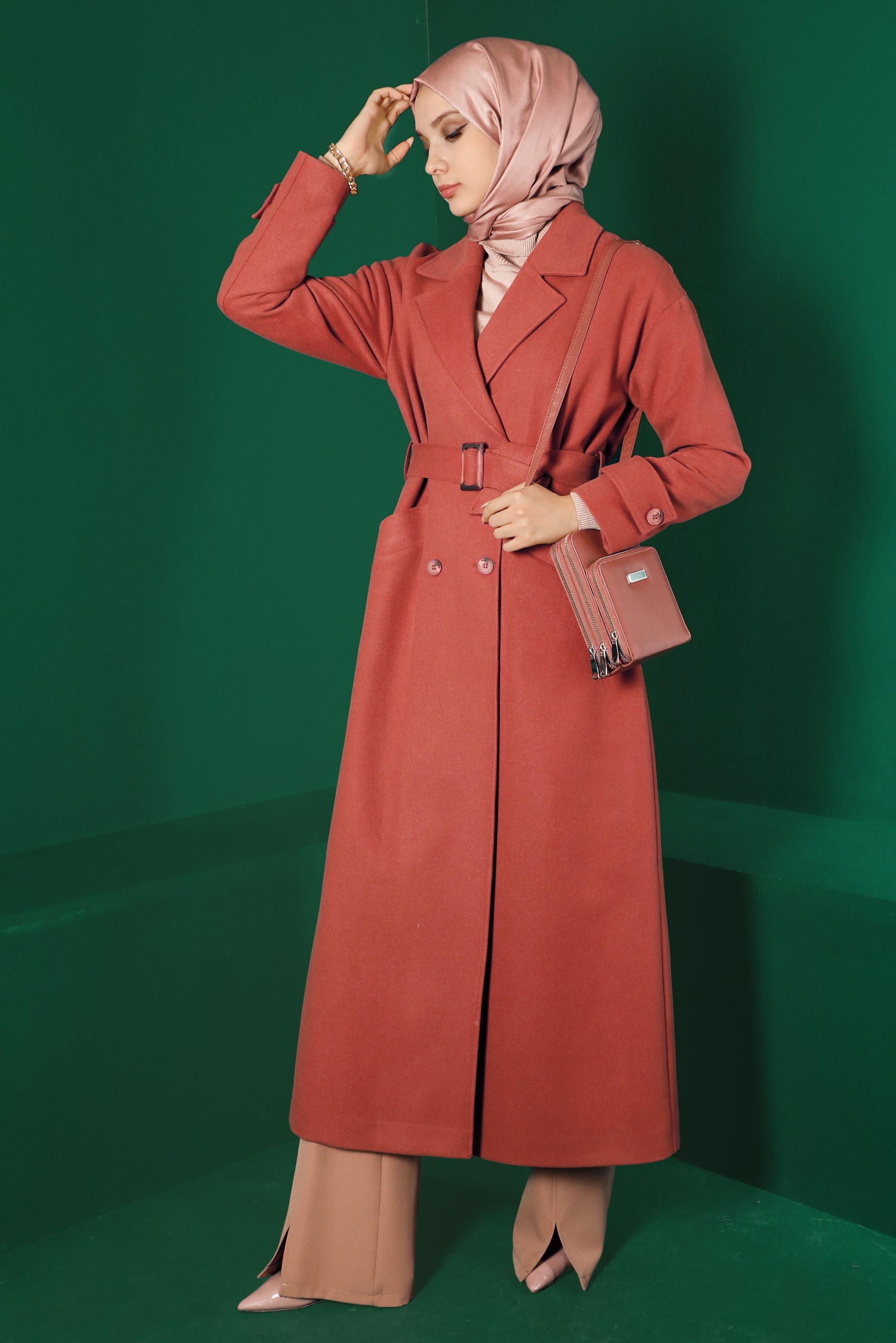 Tesettür giyim TABA KUŞAKLI DÜĞMELİ UZUN KAŞE MANTO 90300 