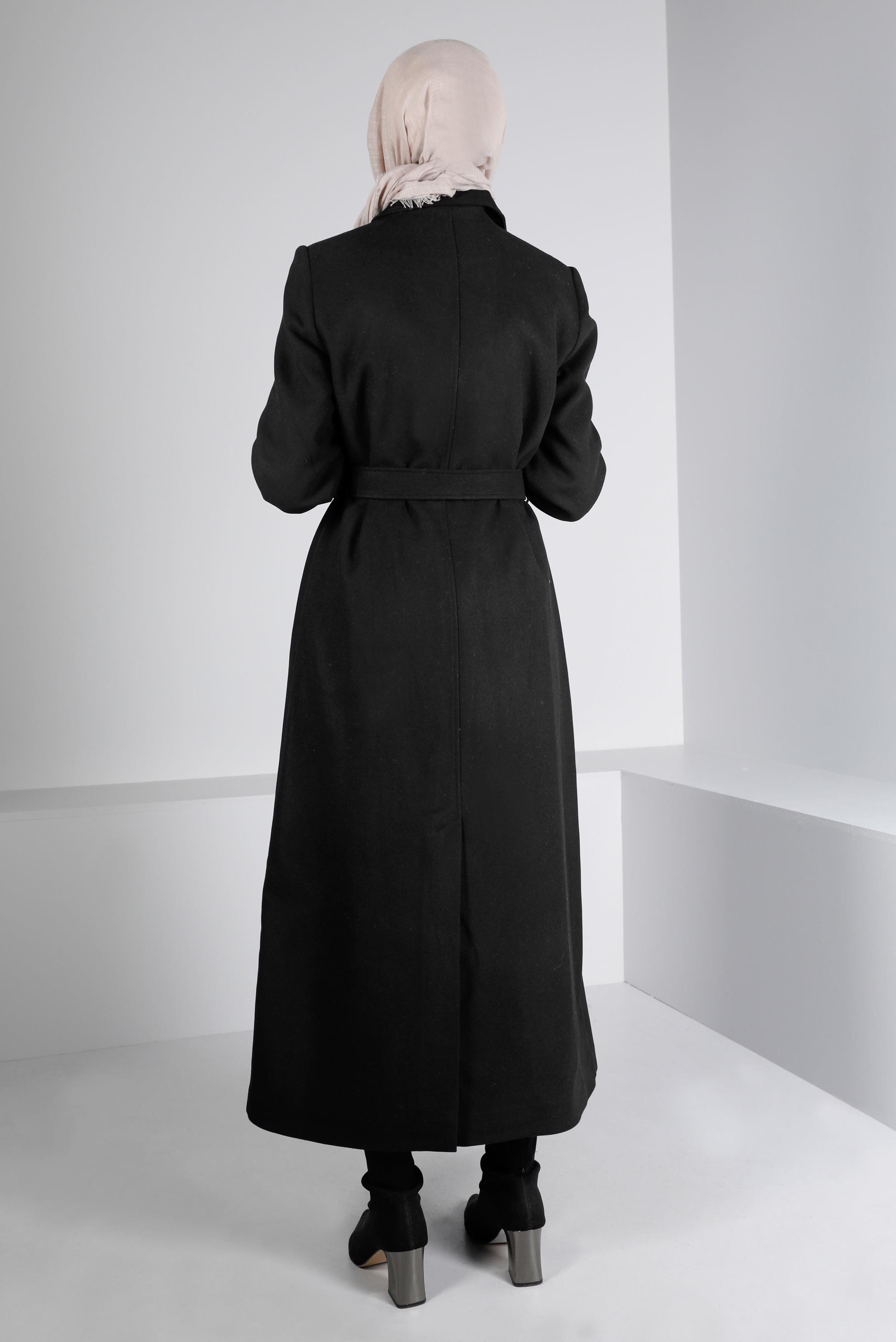 Tesettür giyim SİYAH DÜĞMELİ KUŞAKLI MANTO 90345 