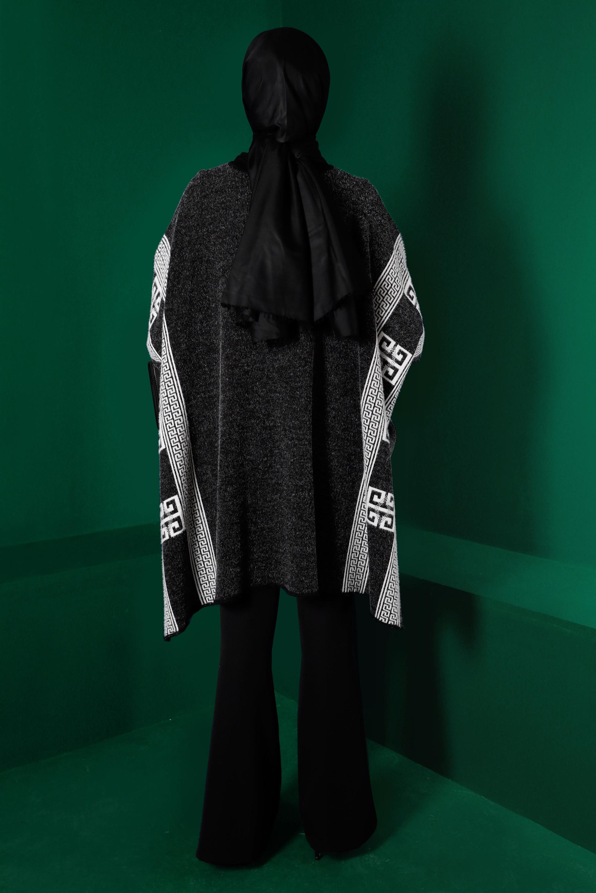 Vêtements hijab NOIR PONCHO EN MAILLE À MANCHES CHAUVE-SOURIS 43206