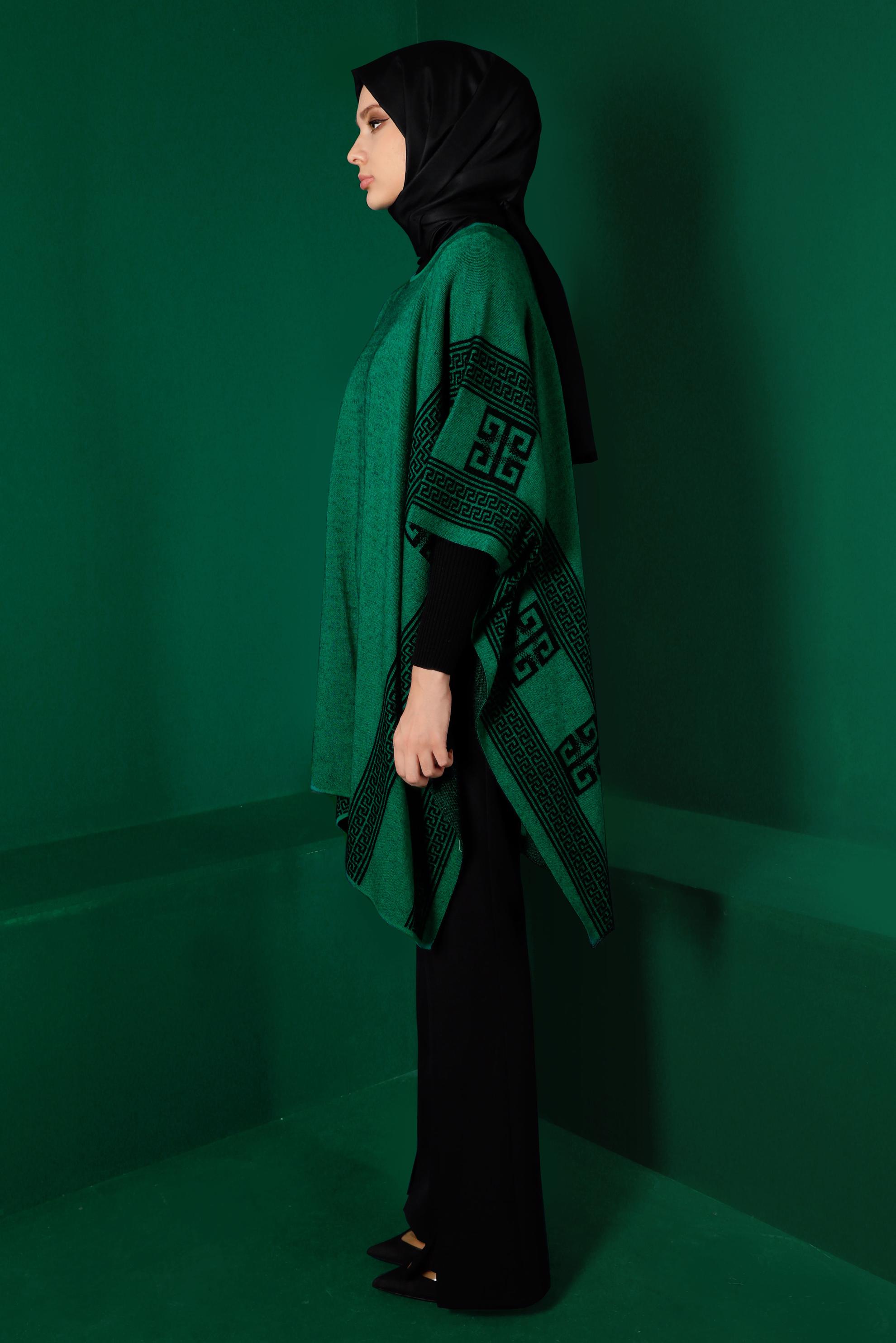 Tesettür giyim YEŞİL YARASA KOL TRİKO PANÇO 43206