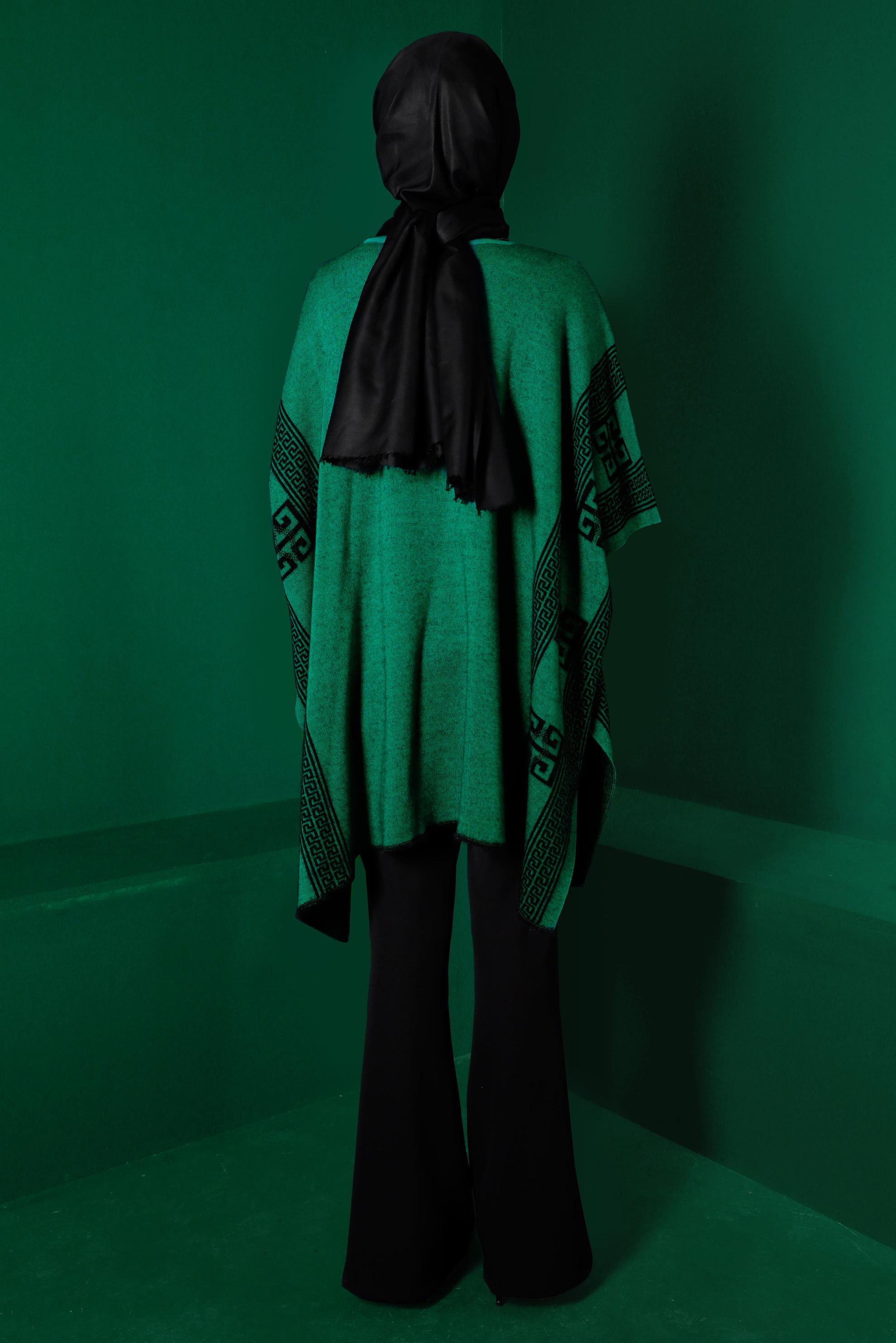 Tesettür giyim YEŞİL YARASA KOL TRİKO PANÇO 43206