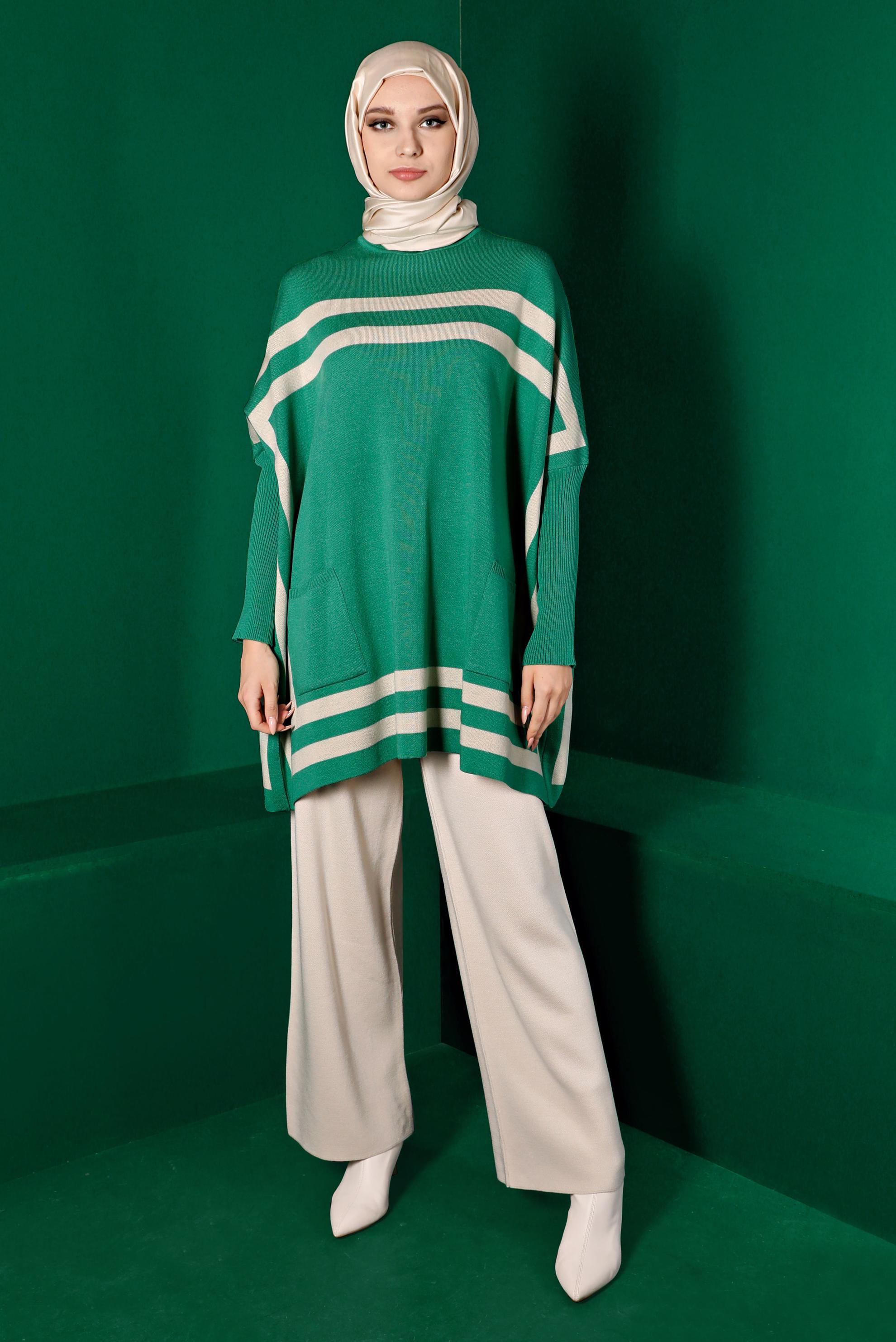 Vêtements hijab VERT PONCHO EN MAILLE À RAYURES 43207