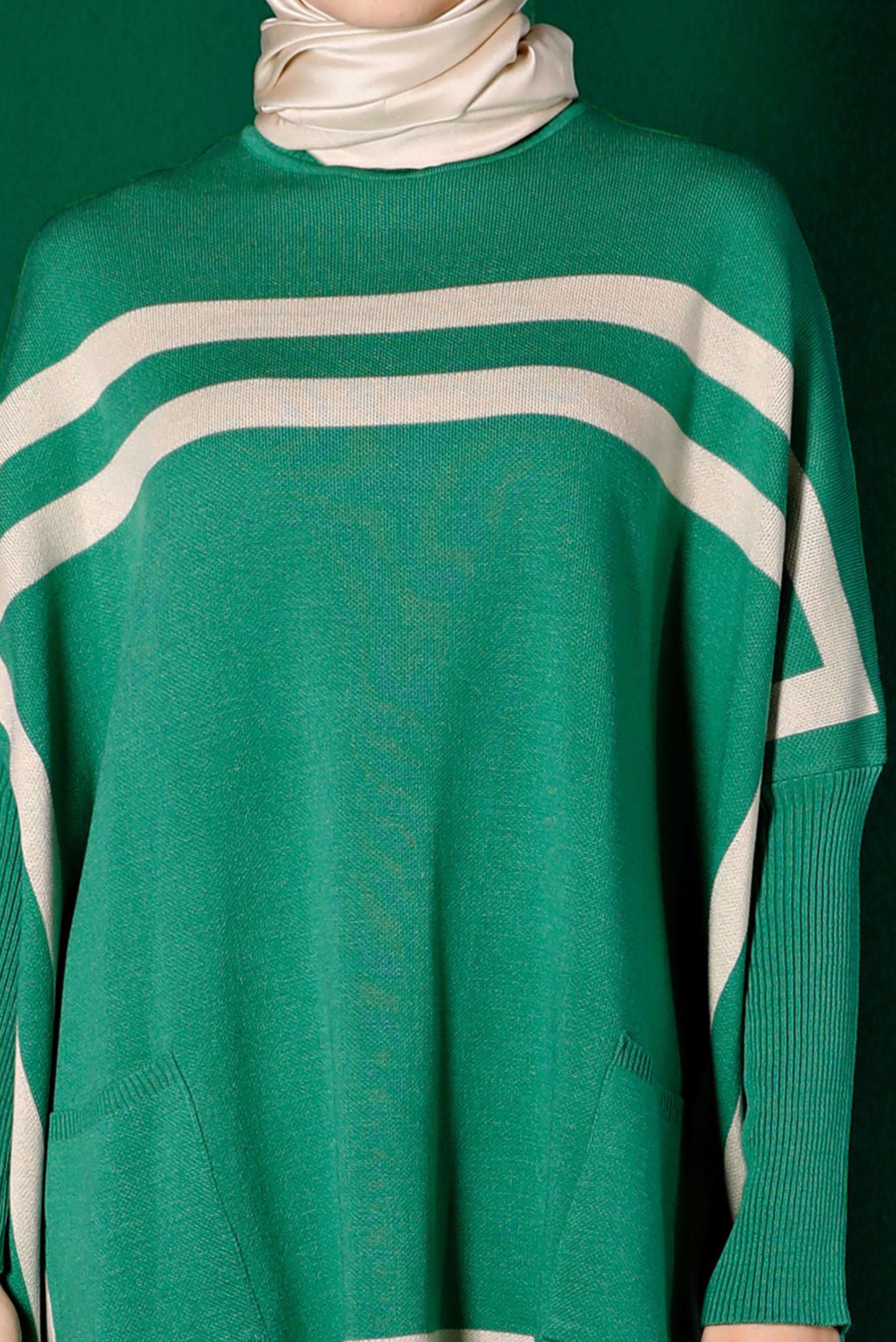 Vêtements hijab VERT PONCHO EN MAILLE À RAYURES 43207