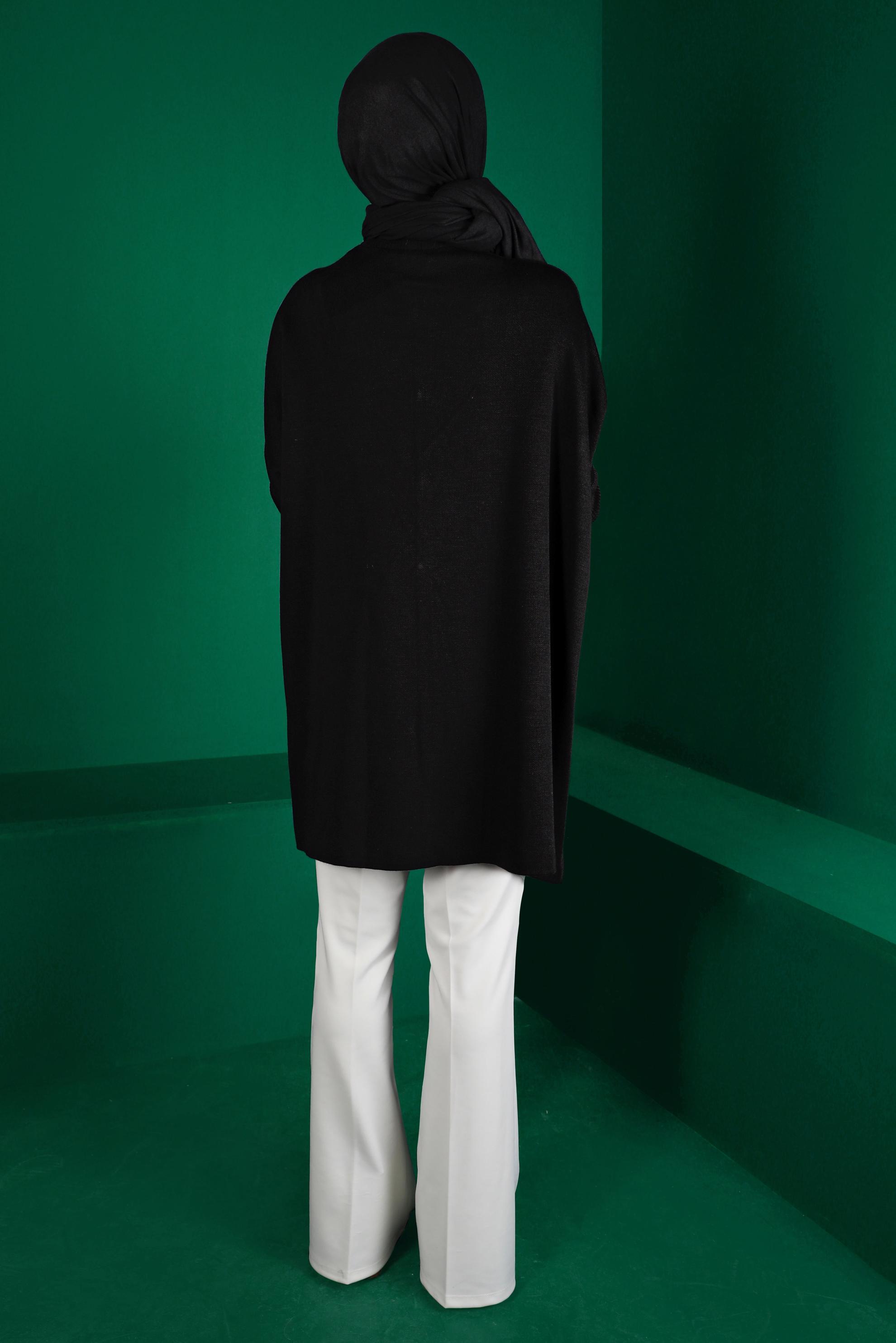 Tesettür giyim SİYAH TAŞLI DÜĞMELİ TRİKO PANÇO 43208 