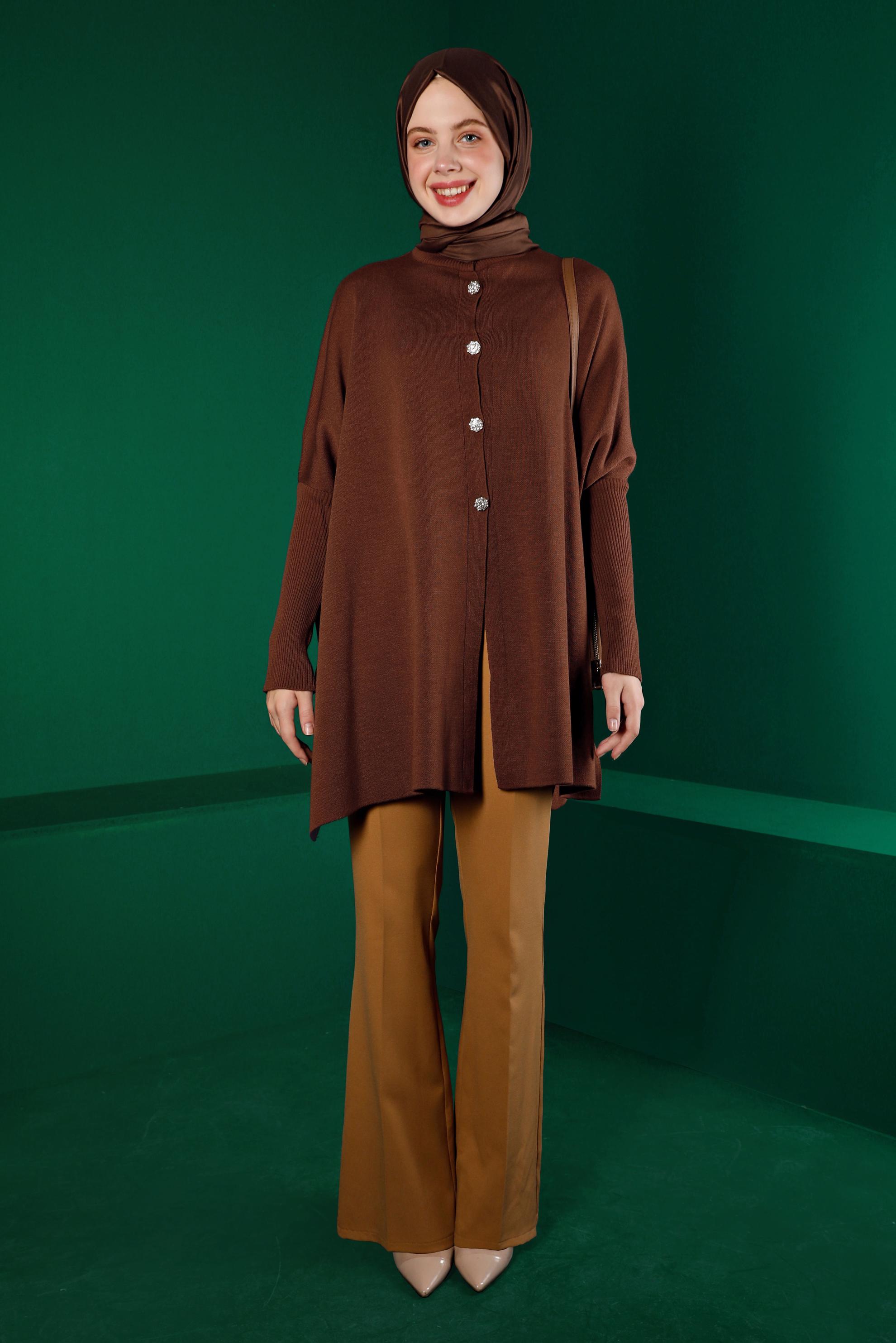 Vêtements hijab BRUN PONCHO EN MAILLE AVEC BOUTONS GEM 43208