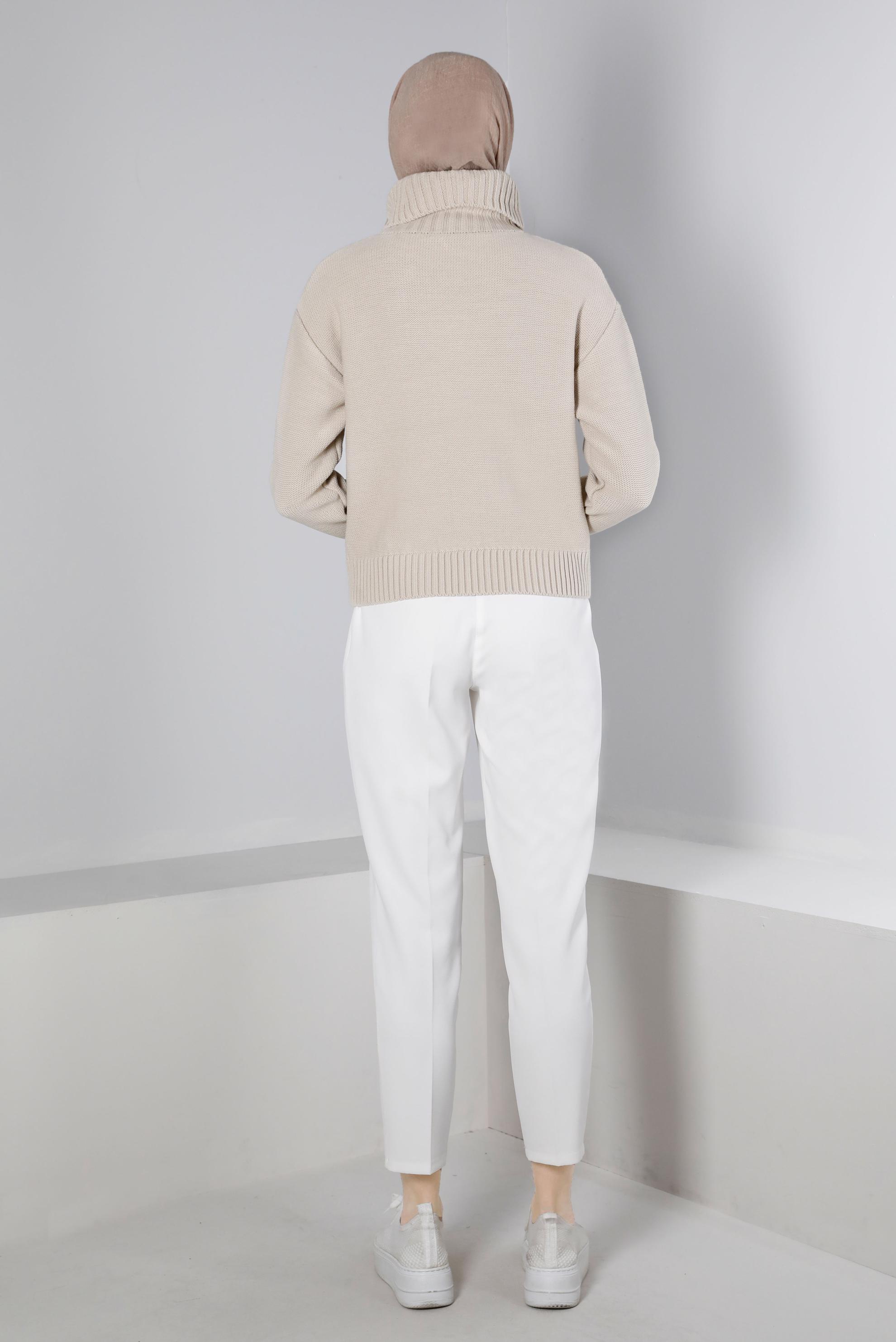 Tesettür giyim BEYAZ HAVUÇ KESİM PANTOLON 70440 