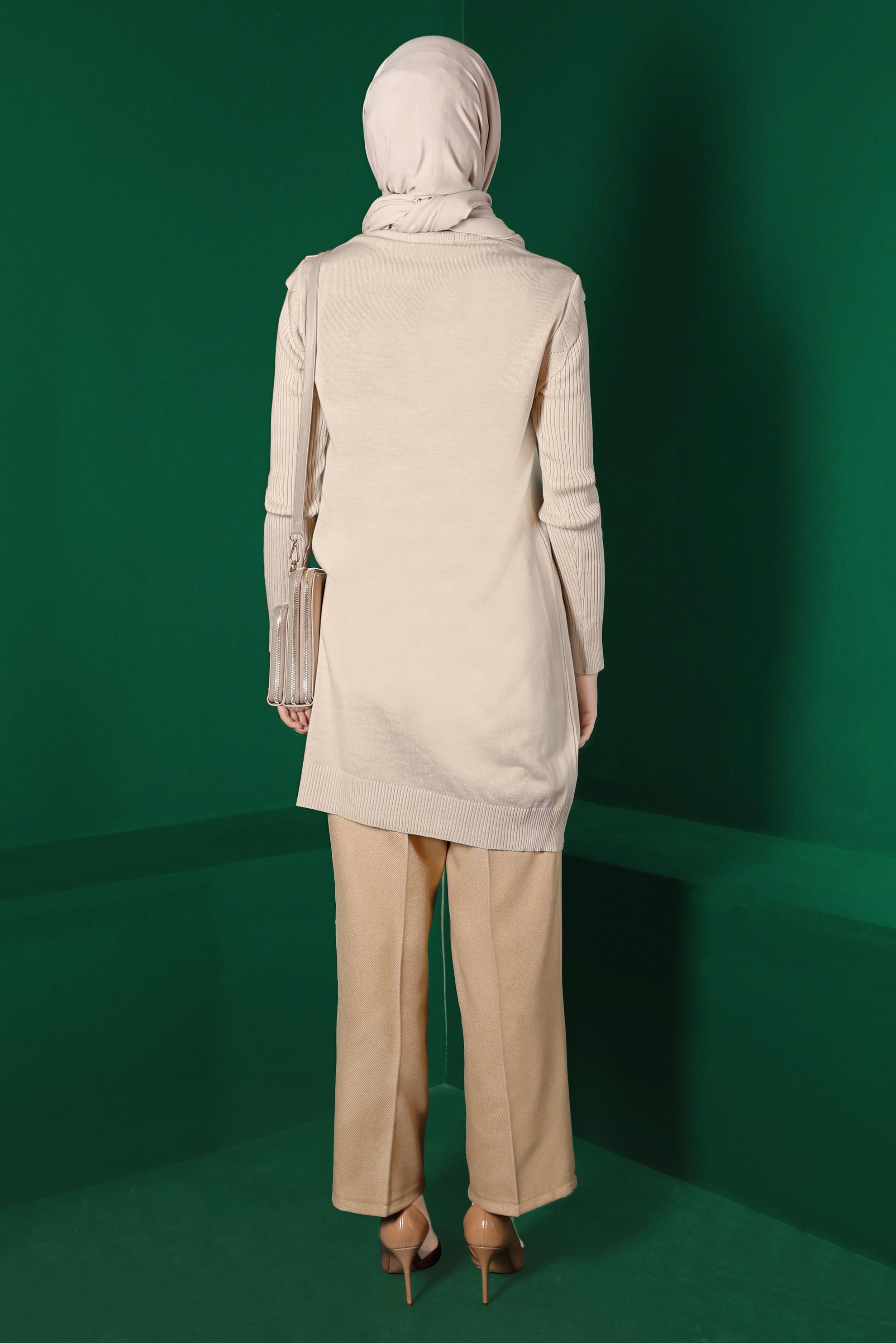 Tesettür giyim BEJ PİLE DETAYLI KLASİK PANTOLON 70442