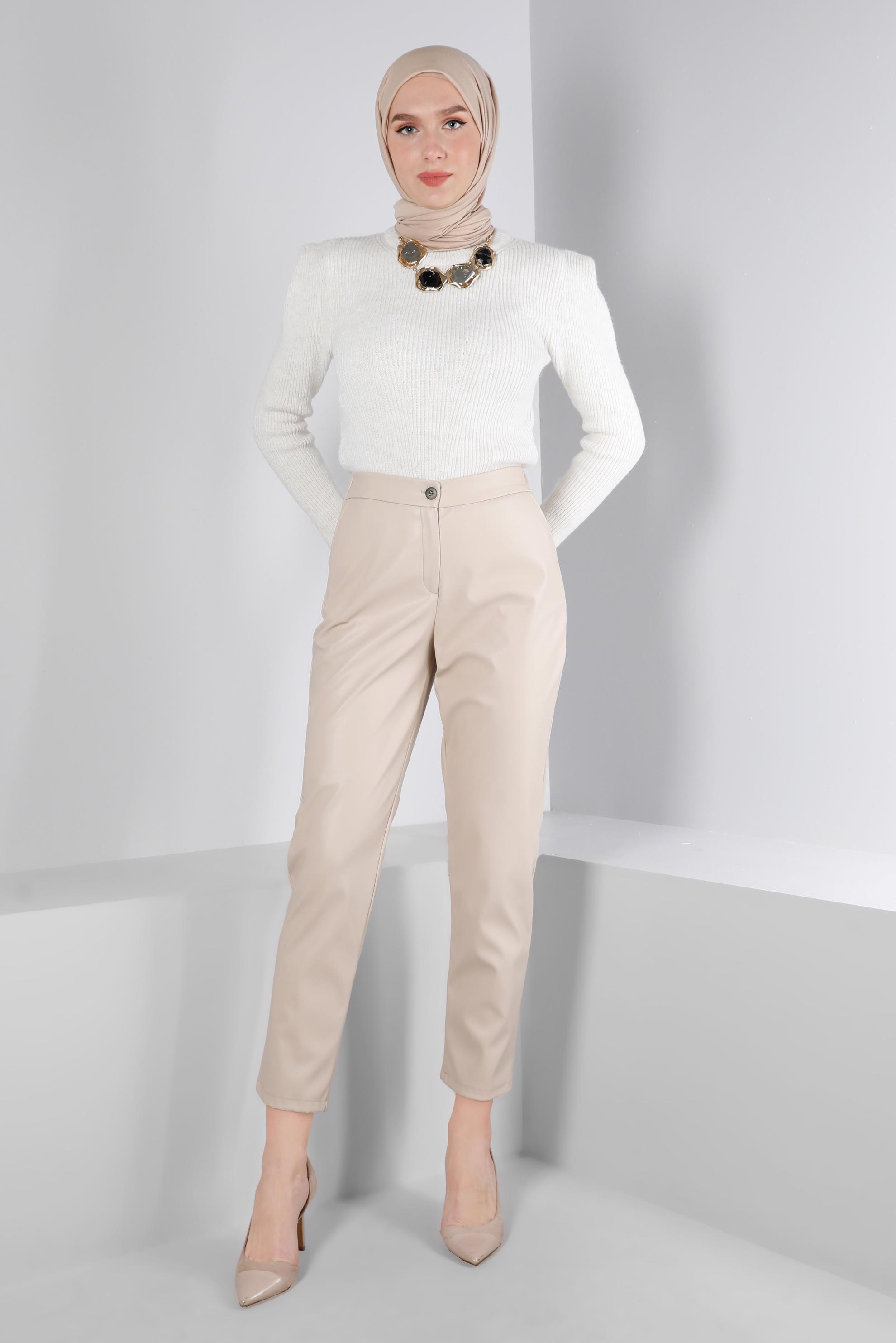 Tesettür giyim BEJ DÜĞMELİ DERİ PANTOLON 70480 