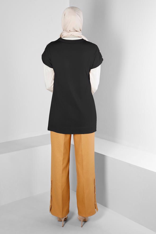 Tesettür giyim SİYAH DÜĞME DETAYLI TRİKO PANÇO 43125 - ALVİNA