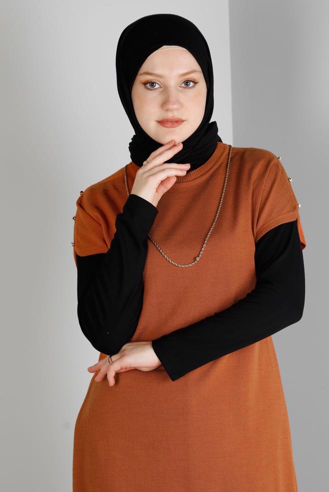 Tesettür giyim TURUNCU DÜĞME DETAYLI TRİKO PANÇO 43125 - ALVİNA