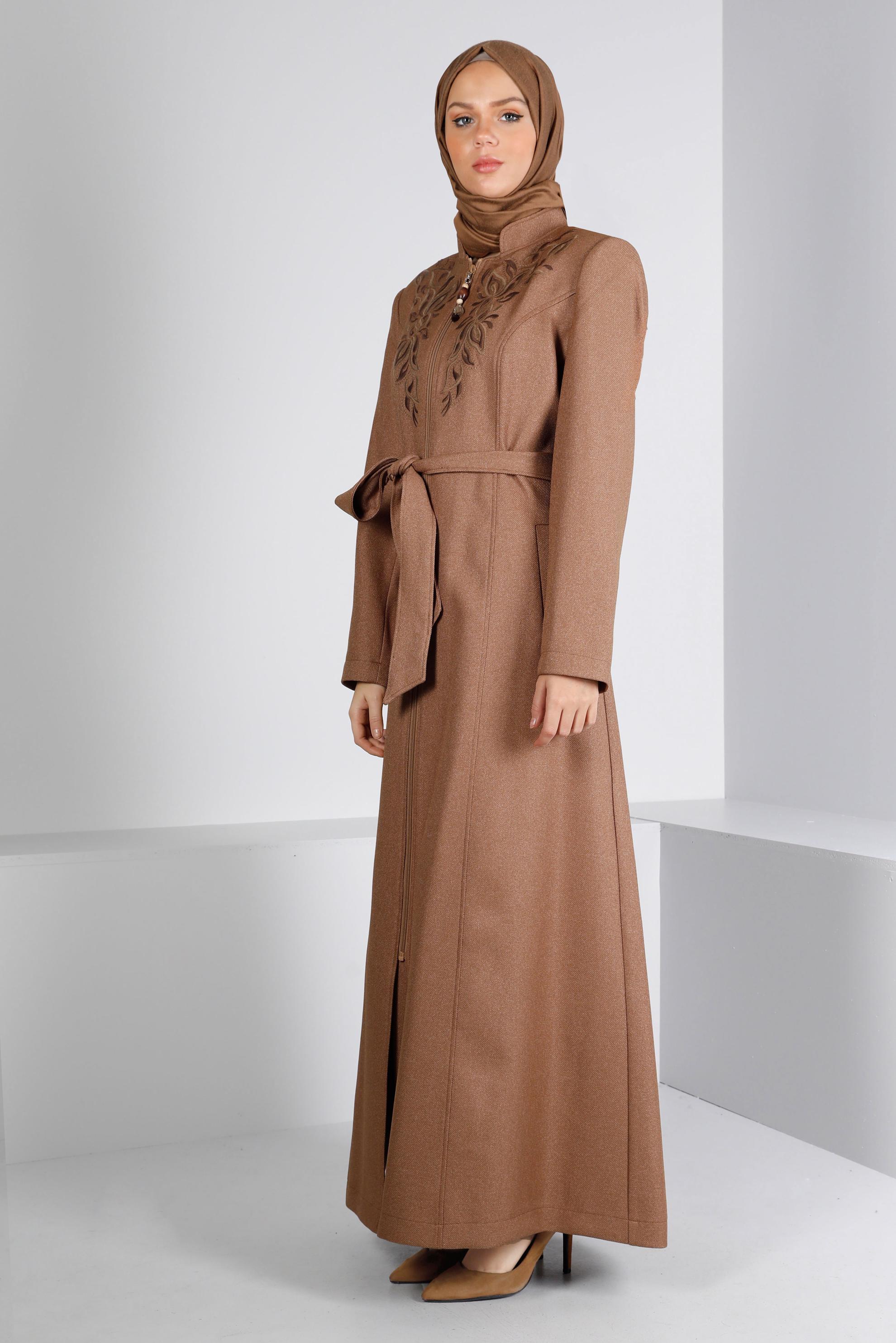 Tesettür giyim SARI KUŞAKLI FERMUARLI PARDESÜ 10651