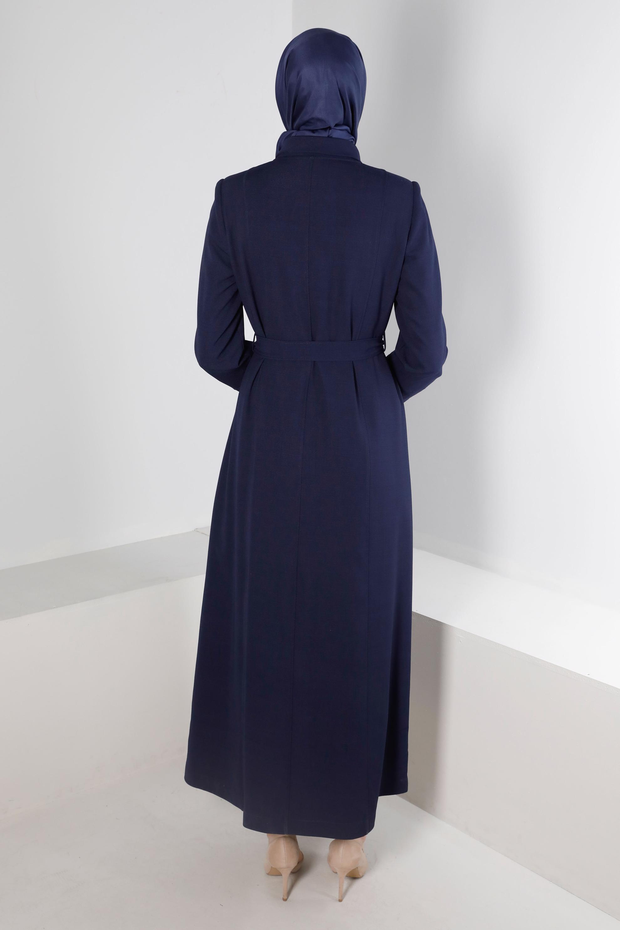 Tesettür giyim LACİVERT ÇİÇEK İŞLEMELİ KUŞAKLI PARDESÜ 10652