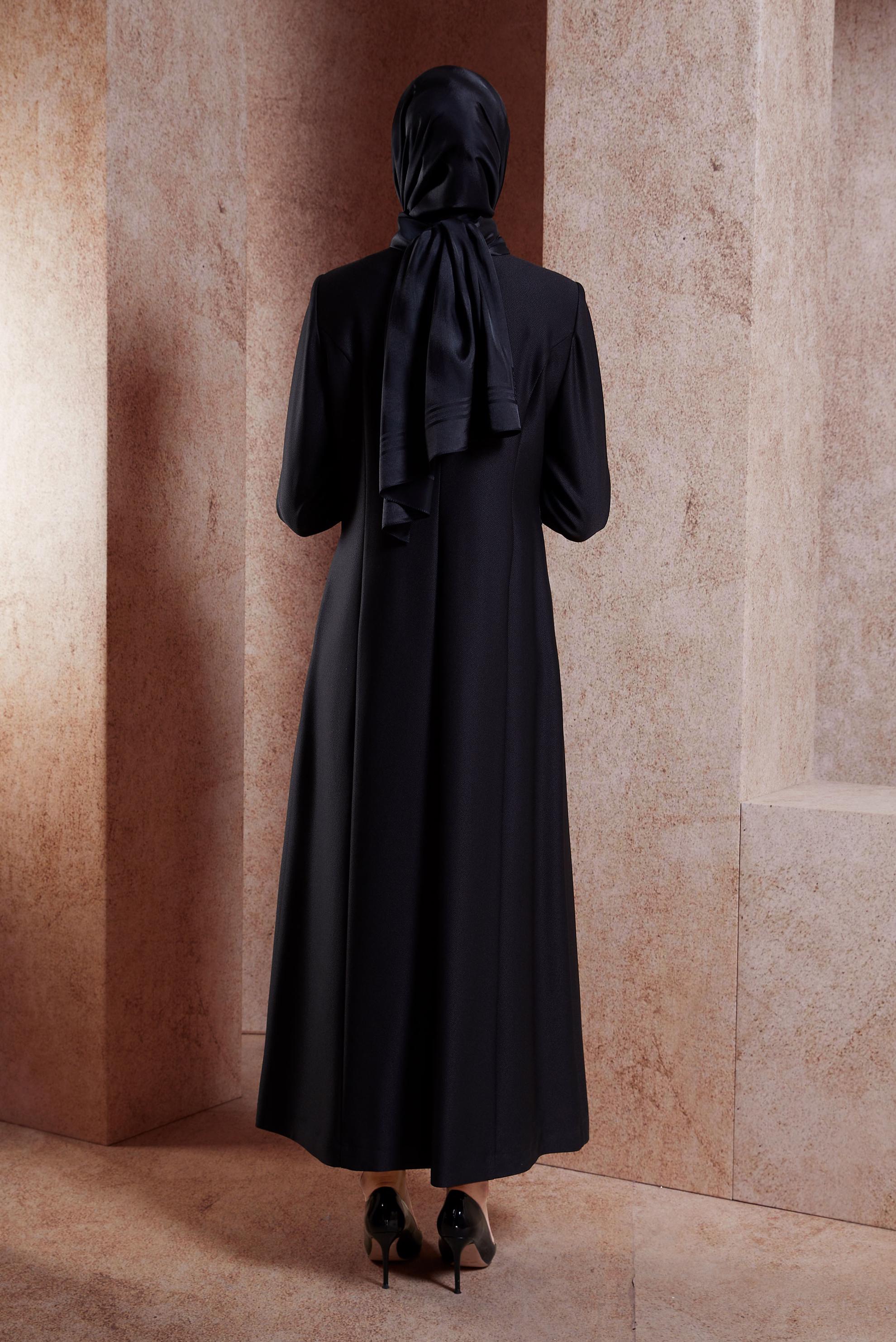 Tesettür giyim SİYAH NAKIŞLI BAĞCIKLI PARDESÜ 10662 