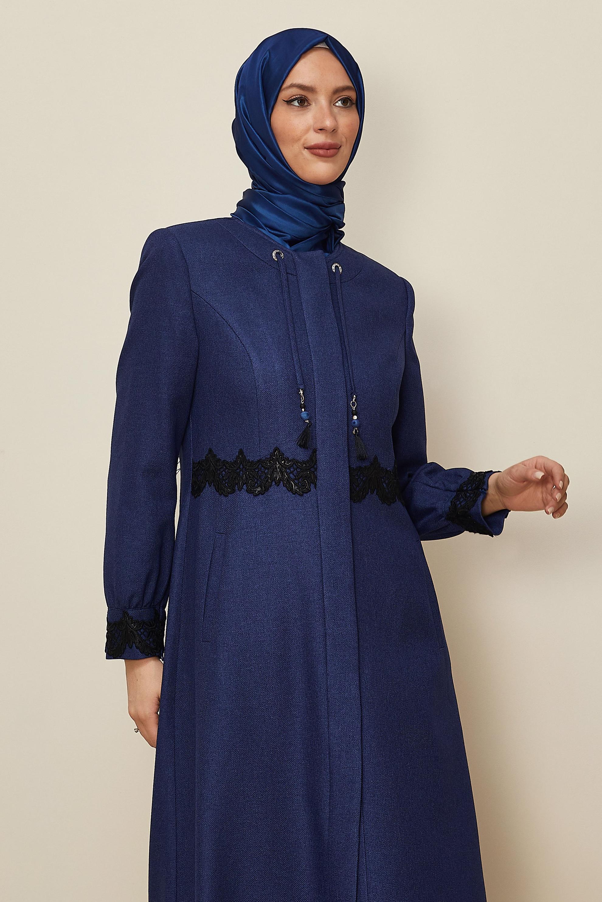 Vêtements hijab BLEU MARINE PARDESSUS BRODÉ 10662