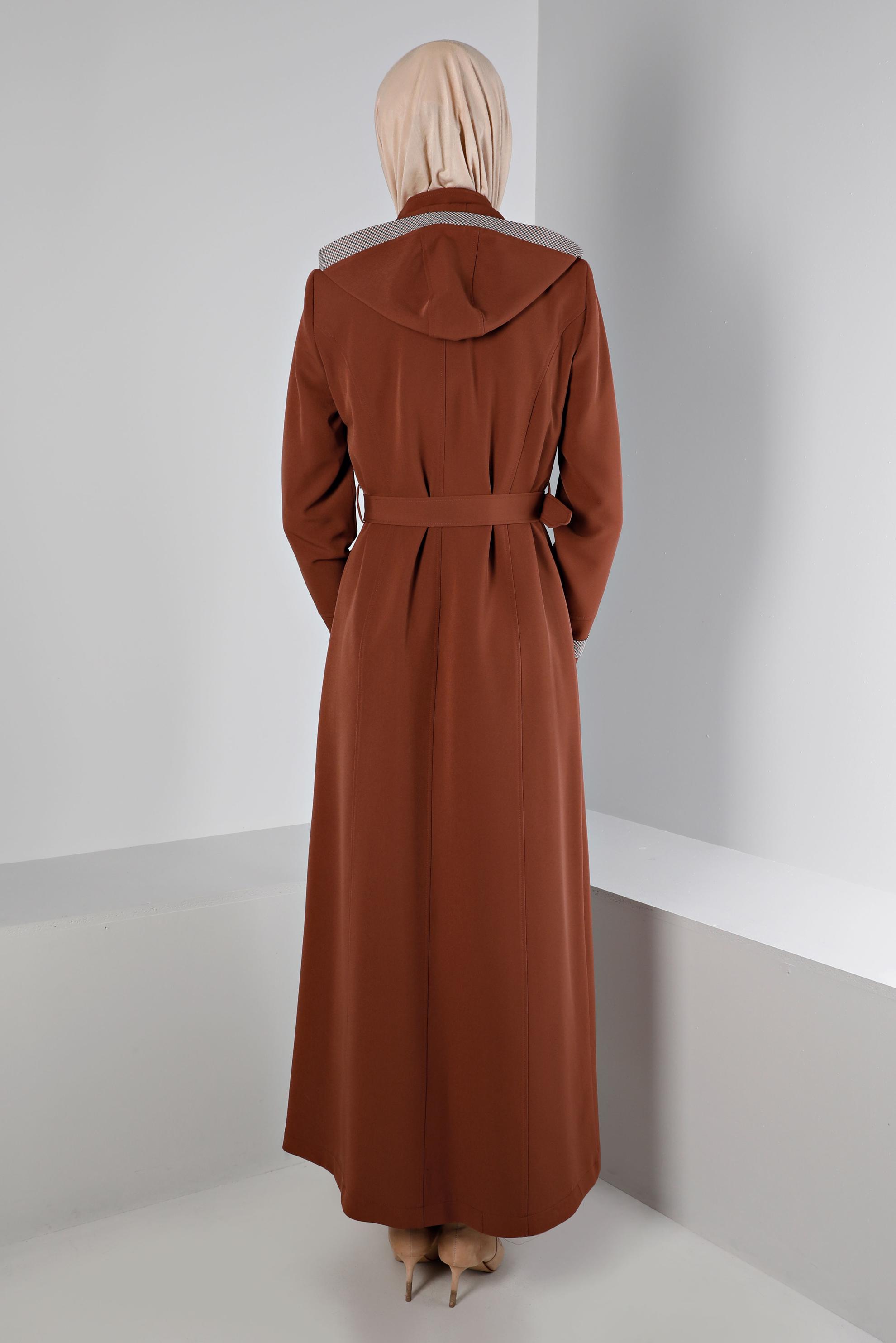 Tesettür giyim TURUNCU MANŞETLERİ EKOSE DESENLİ KAPÜŞONLU PARDESÜ 10673 